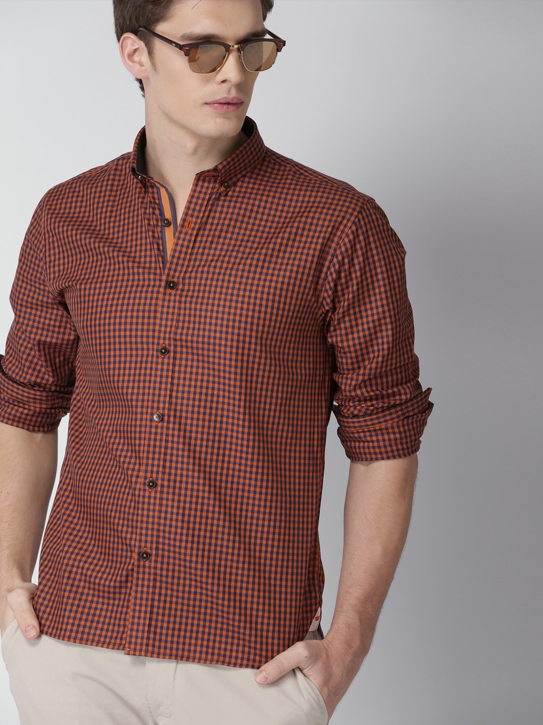 rust colored men's t shirt