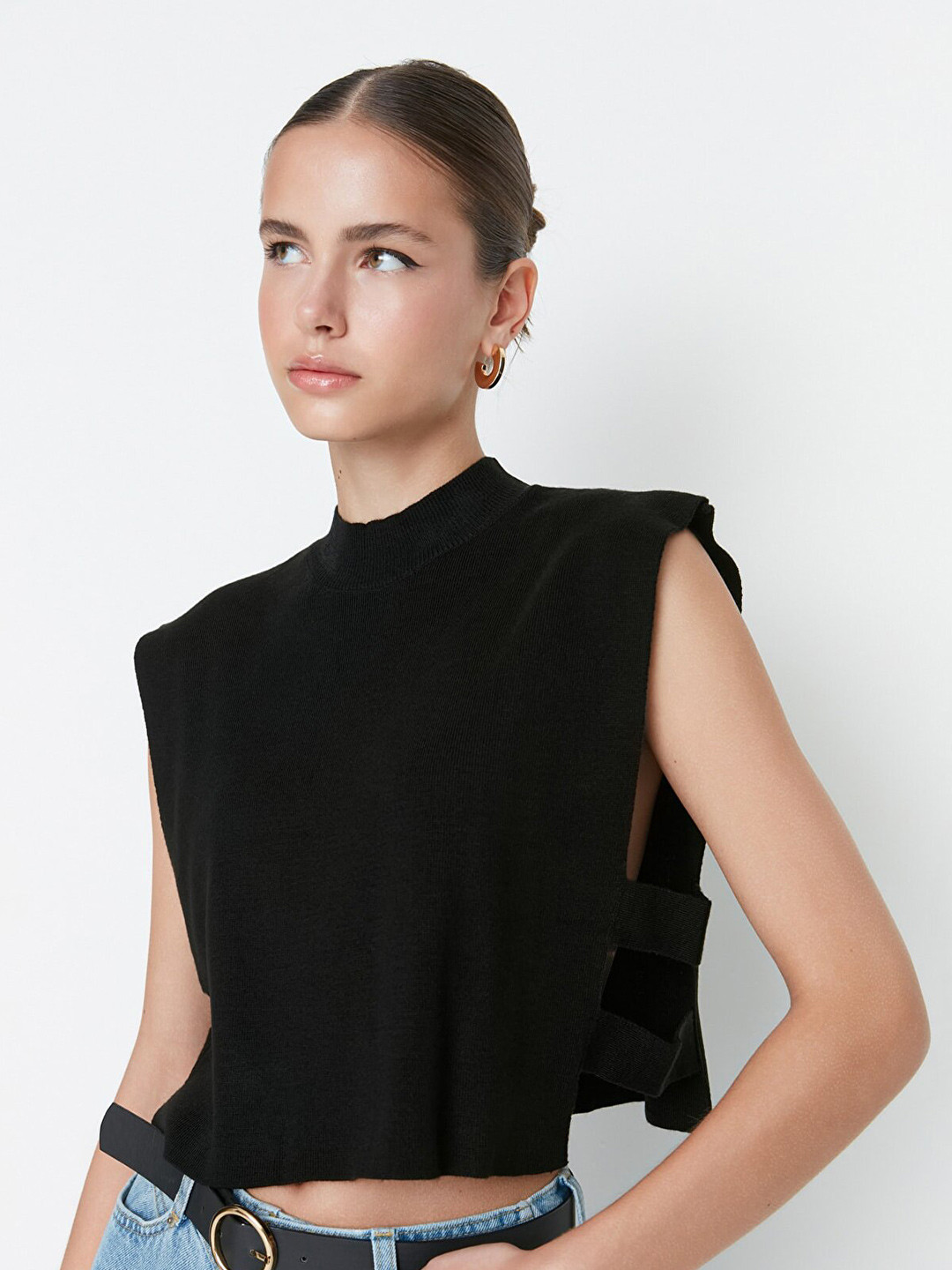 Buy Trendyol Women Black Crop Sweater Vest Sweaters for Women