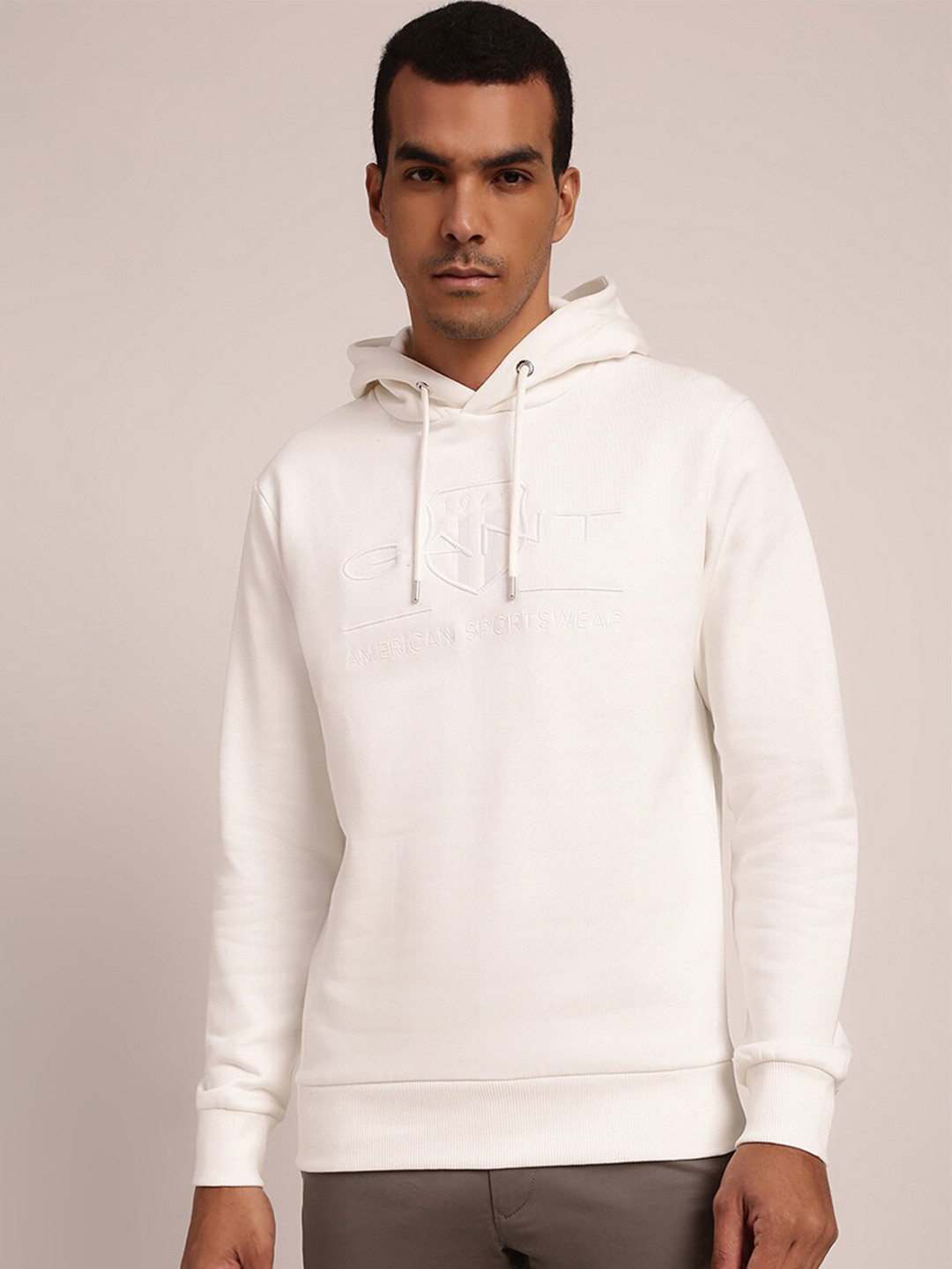Gant Men White Solid Round Neck Full Sleeves Sweatshirt