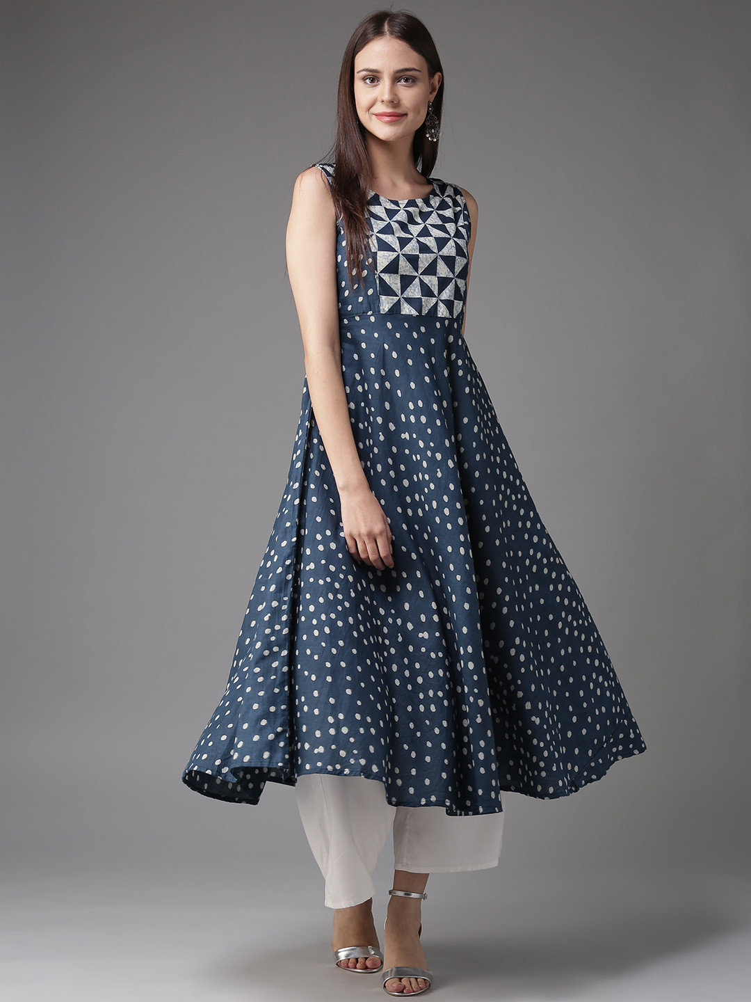 Women'S Navy Blue & Off-White Screen Print A-Line Kurta main image 0