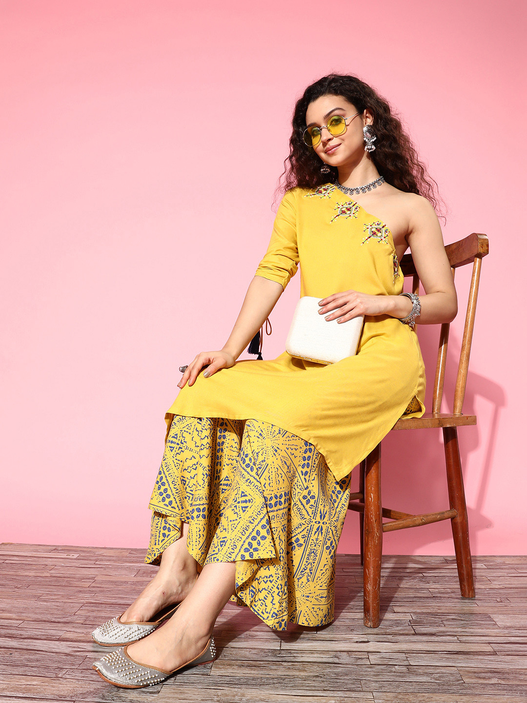 Buy Sangria Mustard Yellow Embroidered Adjustable Detail Sleeves Kurta