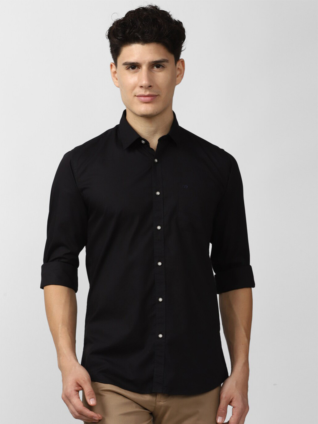 Buy Peter England Casuals Men Black Solid Pure Cotton Slim Fit Casual