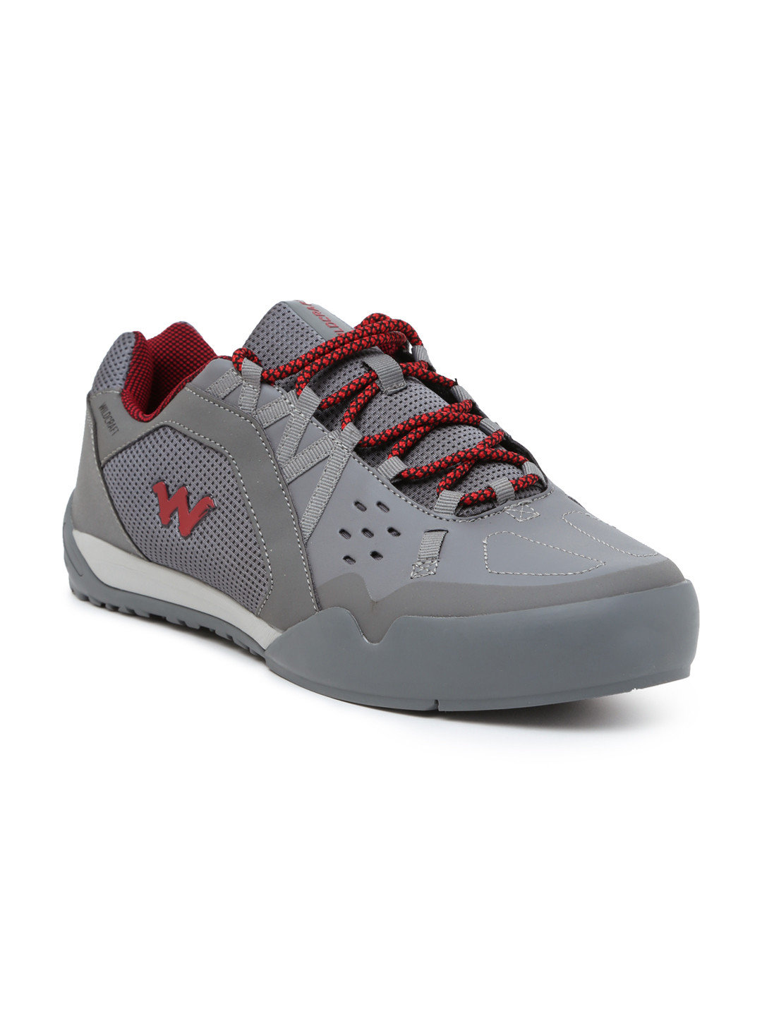 wildcraft men's trekking shoes