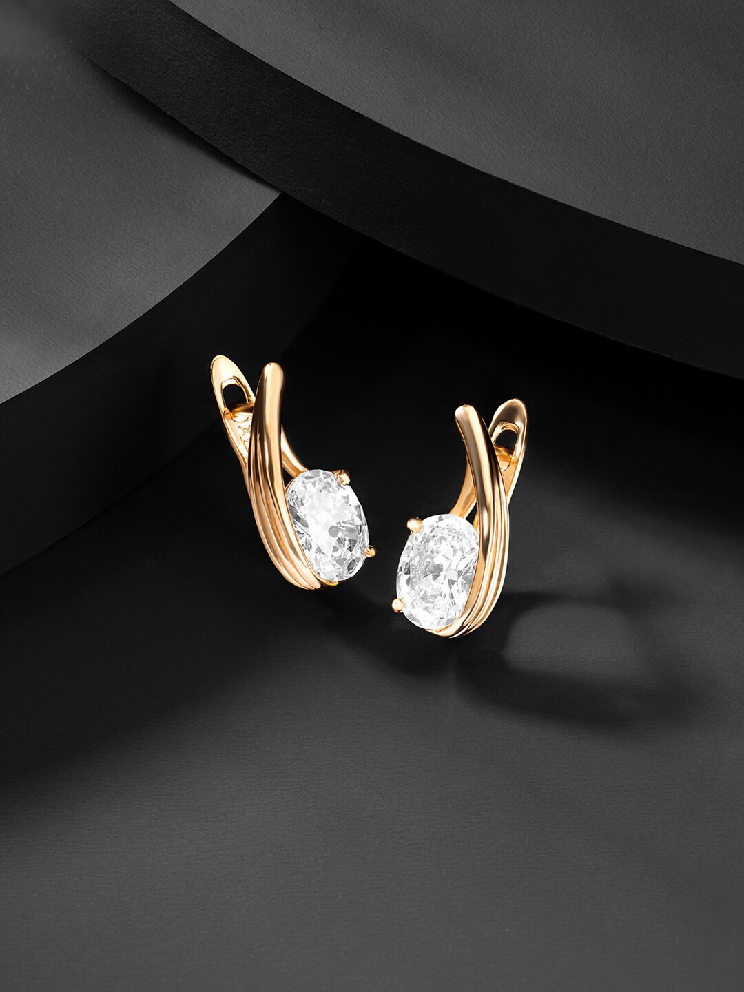 Buy Peora Gold Toned & White Contemporary Studs Earrings Earrings for Women 20522042 Myntra