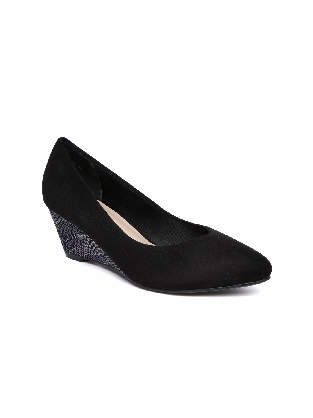 pump heels myntra