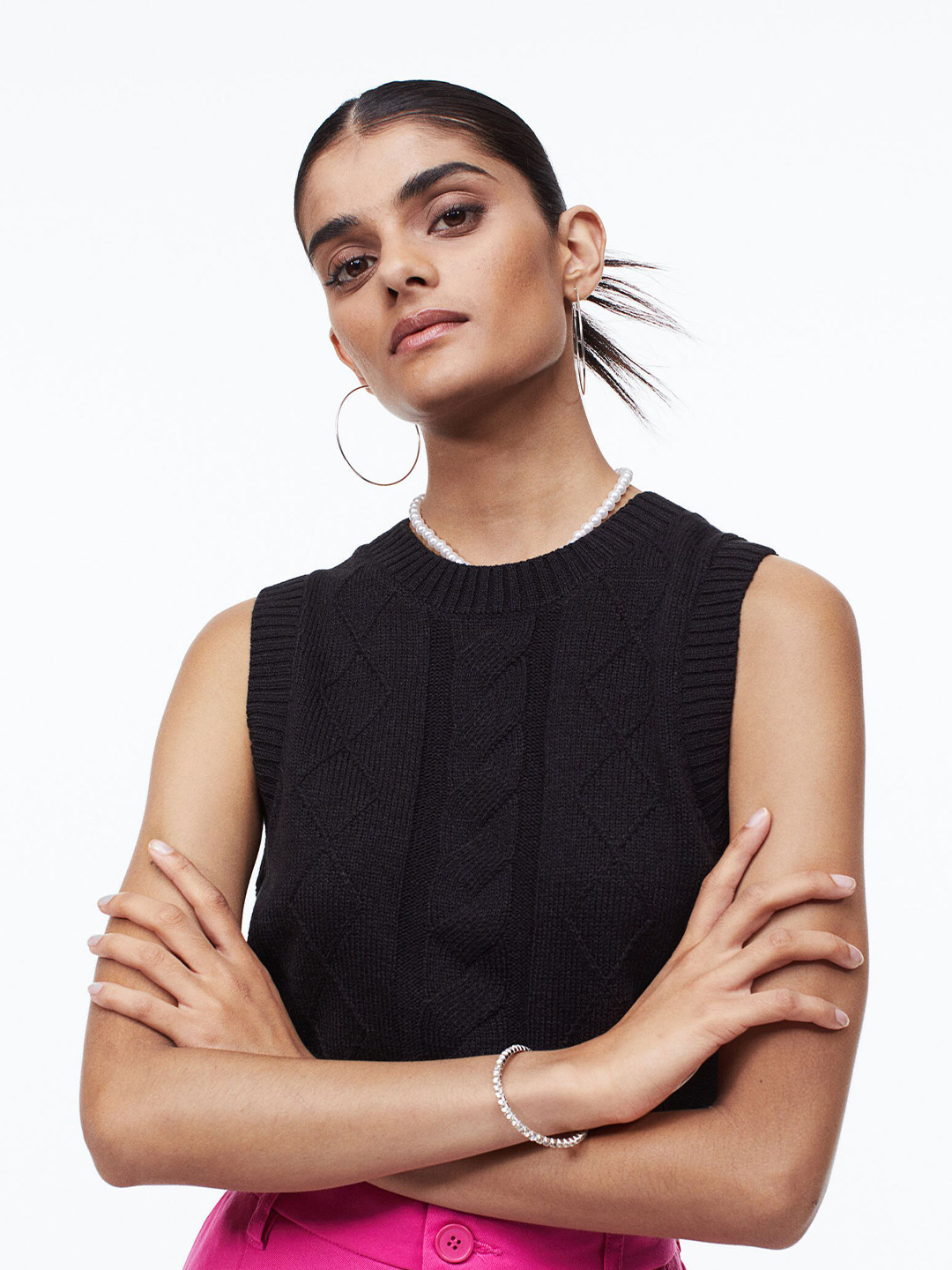 Buy H&M Women Black Jacquard Knit Sweater Vest Sweaters for Women