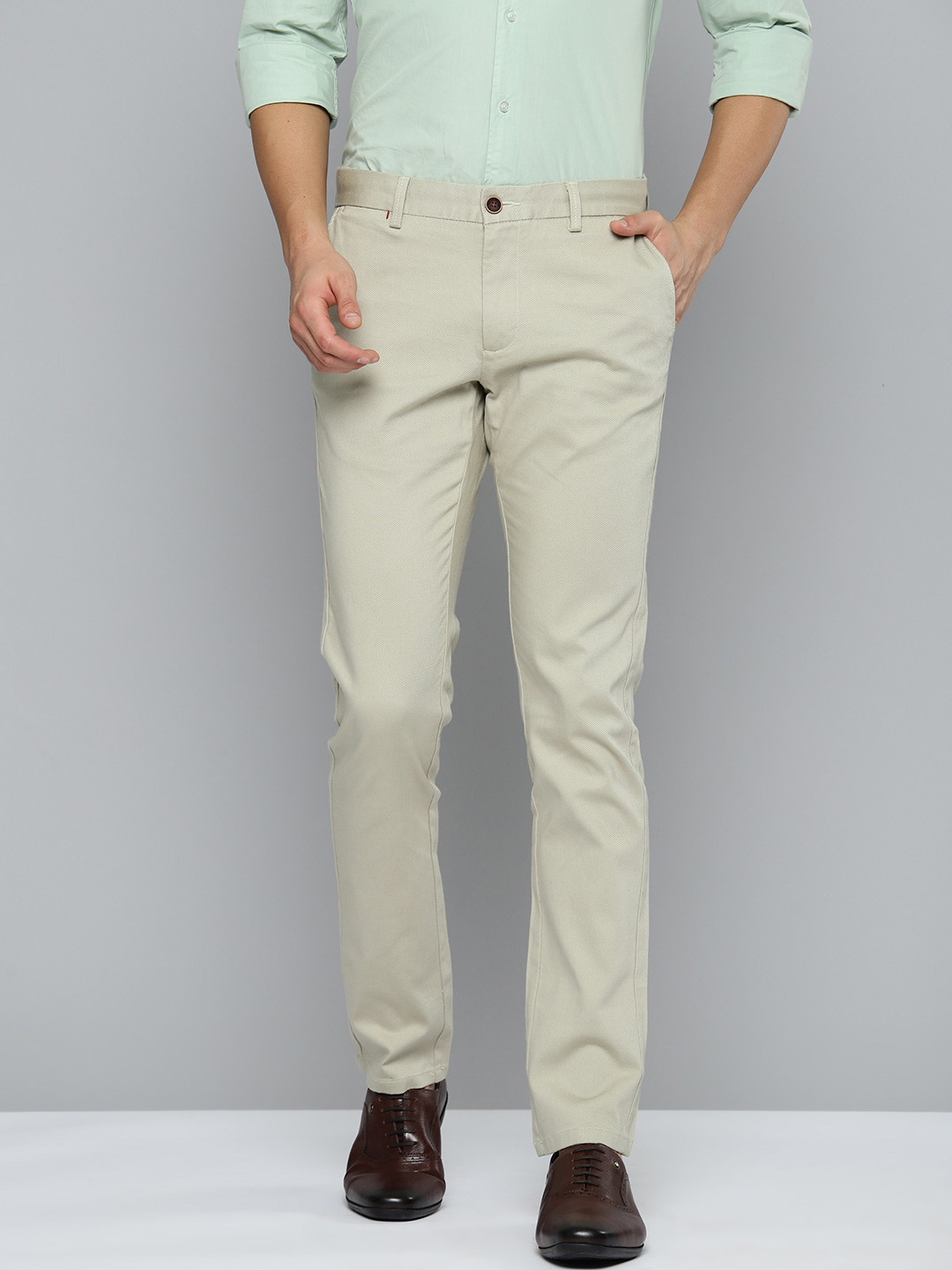 Buy Indian Terrain Men Pure Cotton Textured Brooklyn Slim Fit Trousers ...