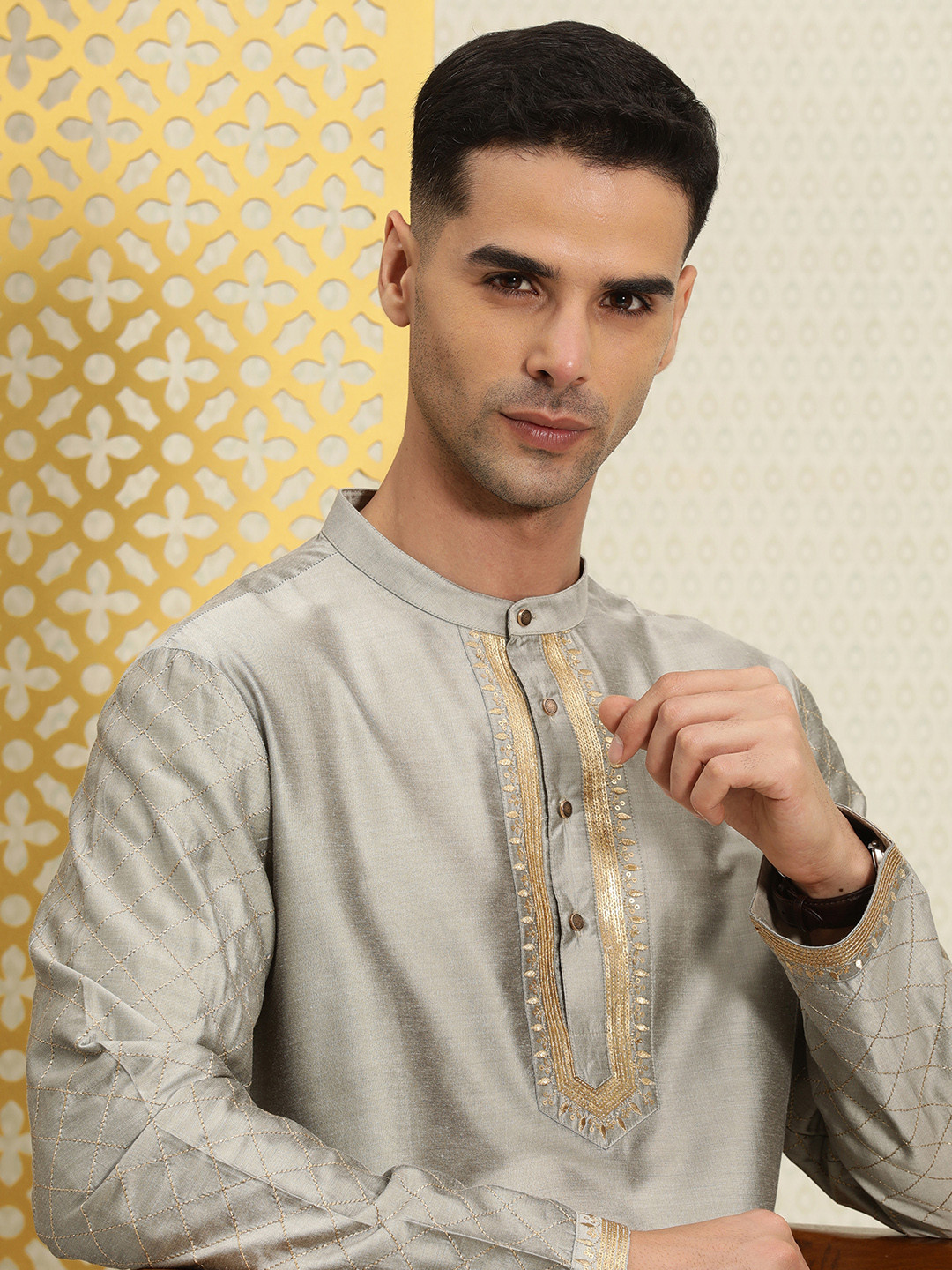 Buy House Of Pataudi Men Solid Sequinned Detail Pastels Jashn Kurta