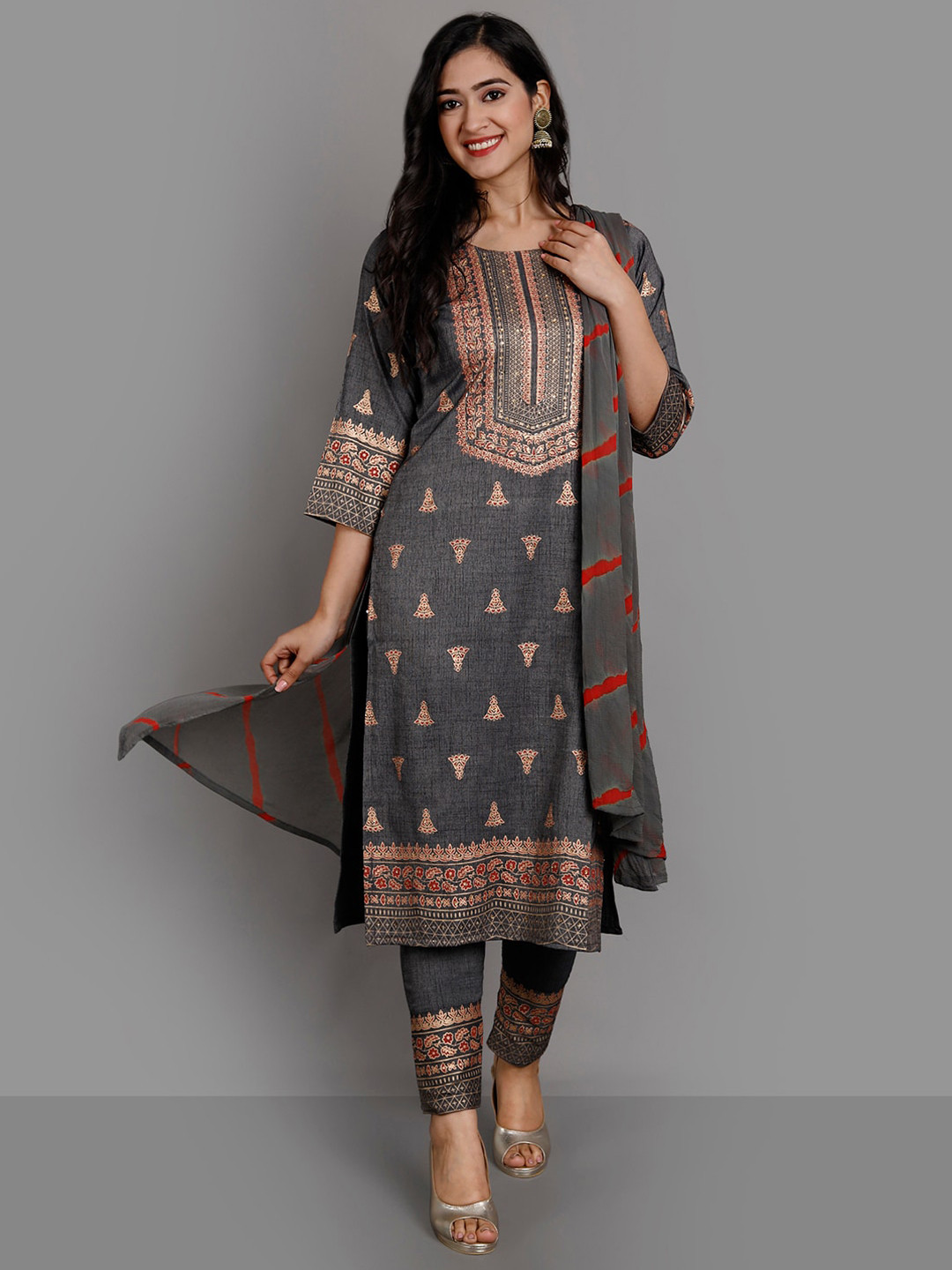 Women Grey Solid Kurta with Trousers & Woven Design Dupatta