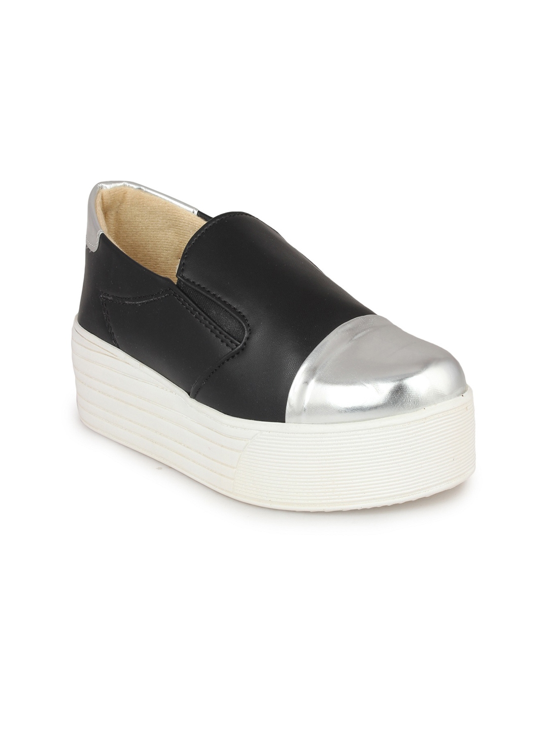 slip on shoes myntra