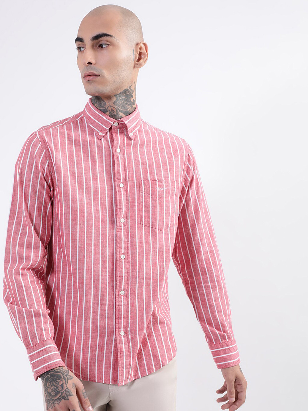 Gant Men Pink Solid Button-down Collar Full Sleeves Shirt main image 0