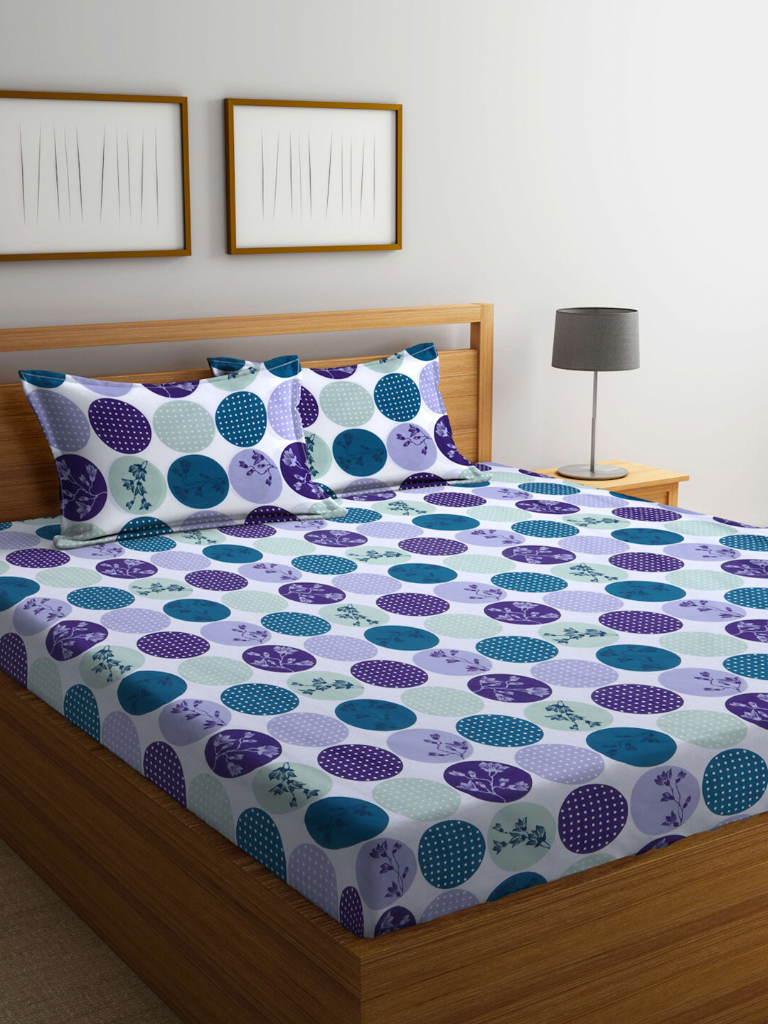 Buy BOMBAY DYEING Blue & White Geometric Cotton 144 TC Queen Bedsheet