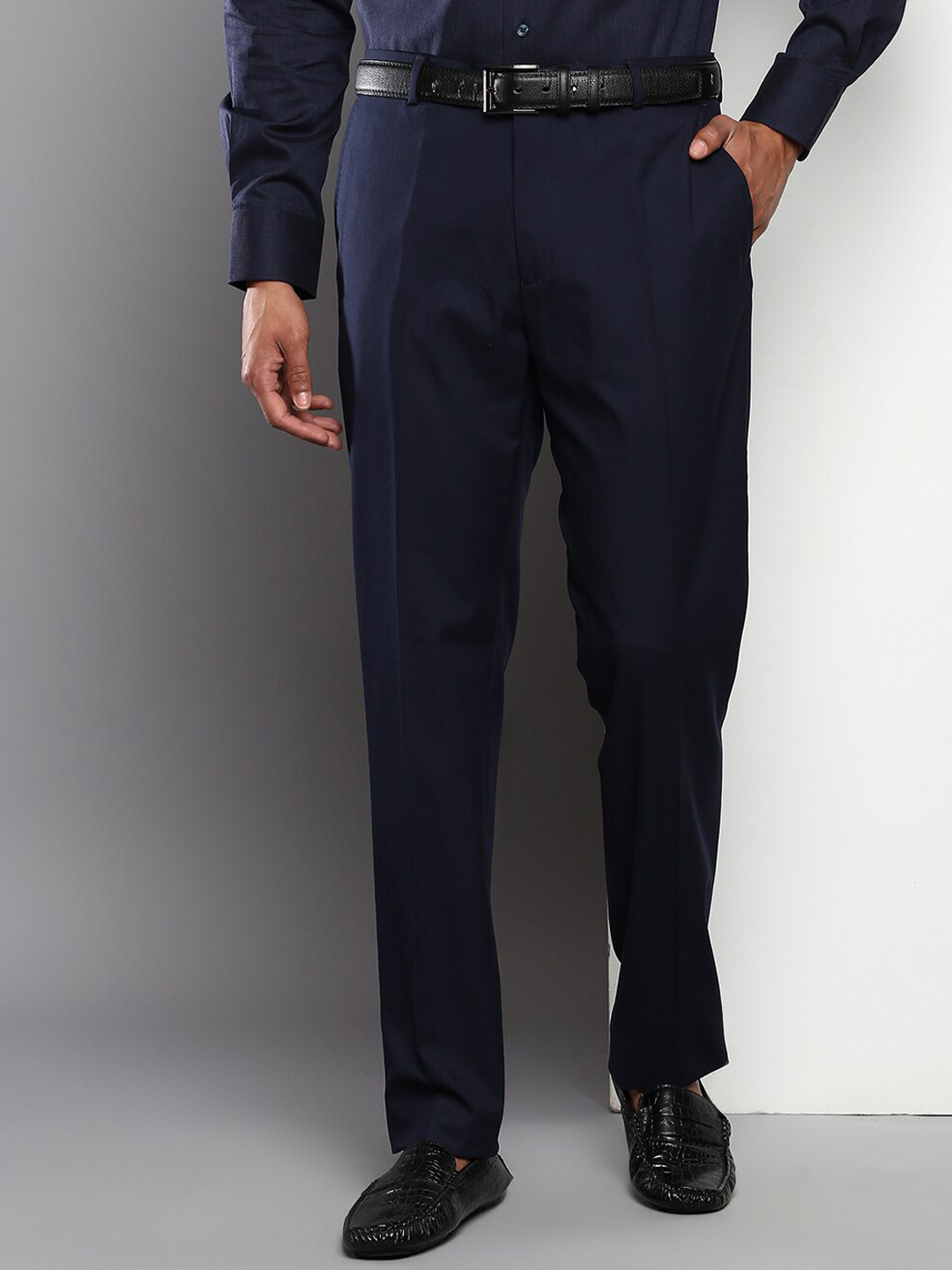Buy Tommy Hilfiger Men Navy Blue Solid Formal Trouser - Trousers for ...