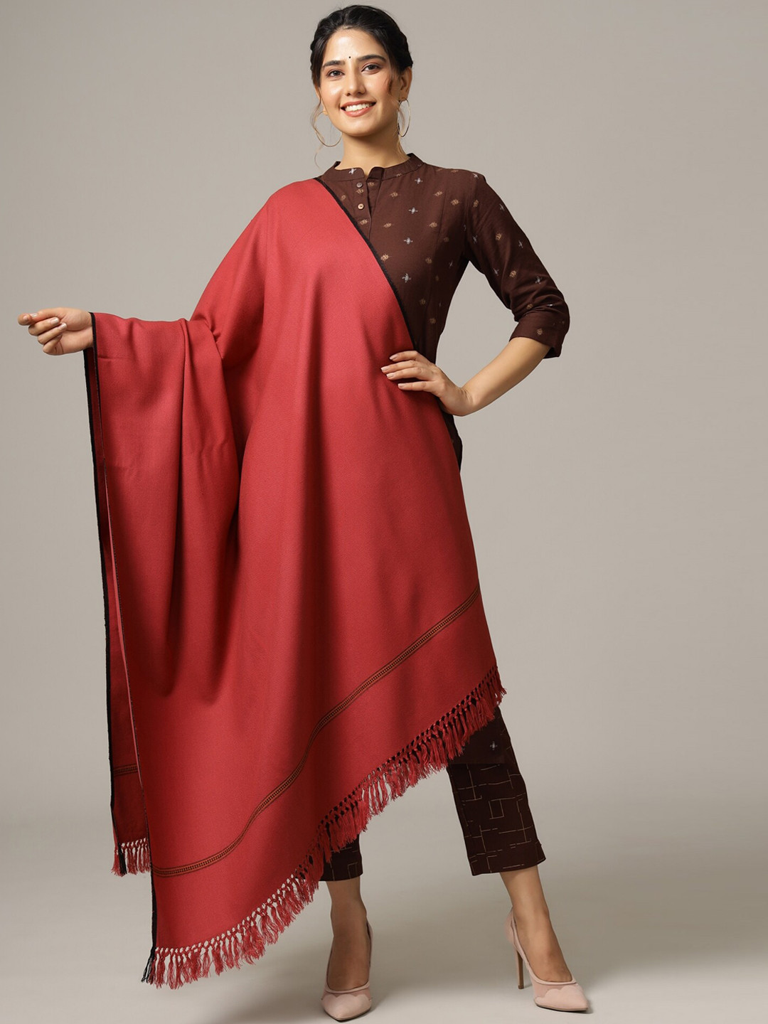 wool and shawl palace