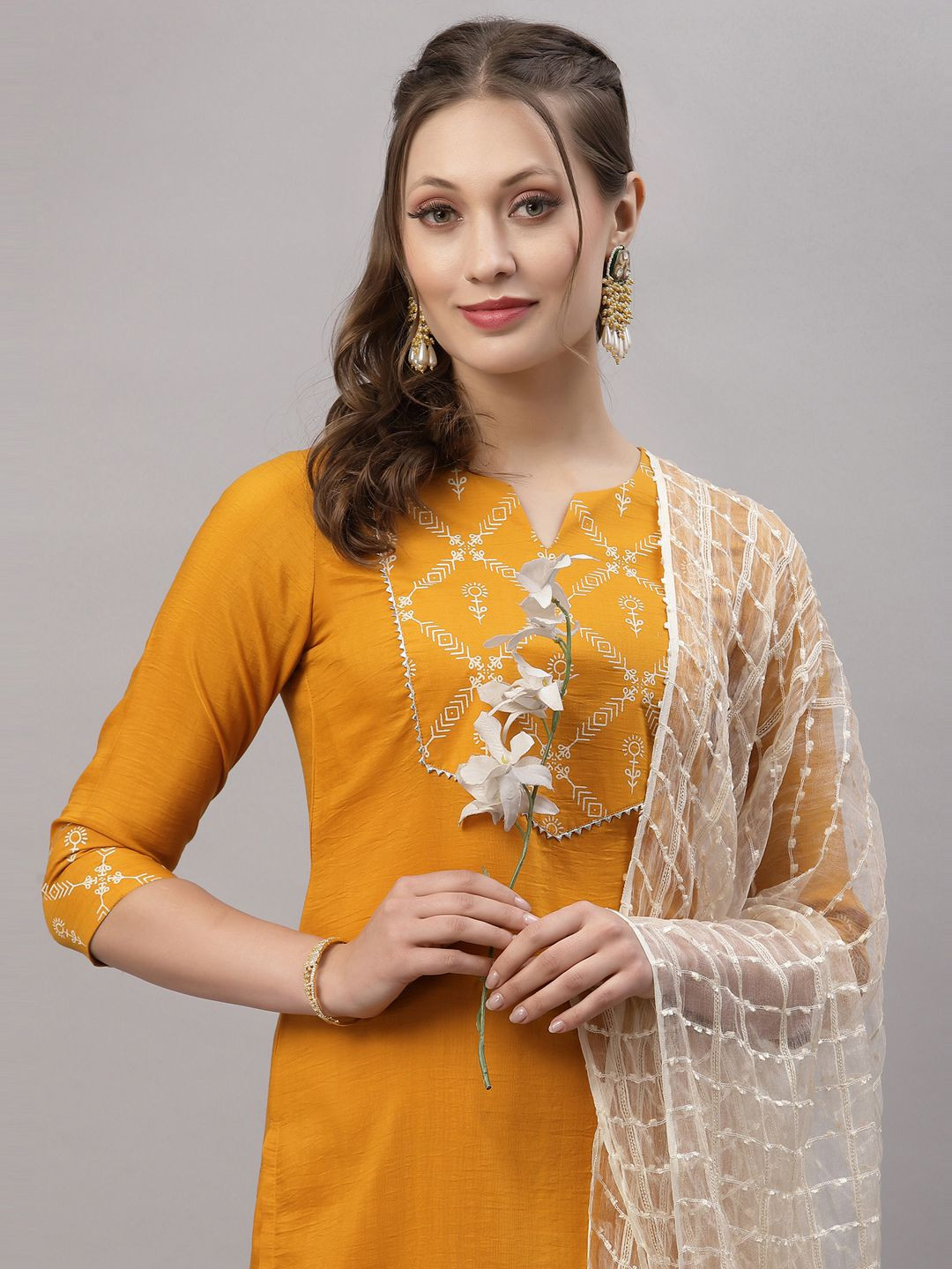 Women Mustard Yellow Pure Cotton Kurta Set With Dupatta main image 1