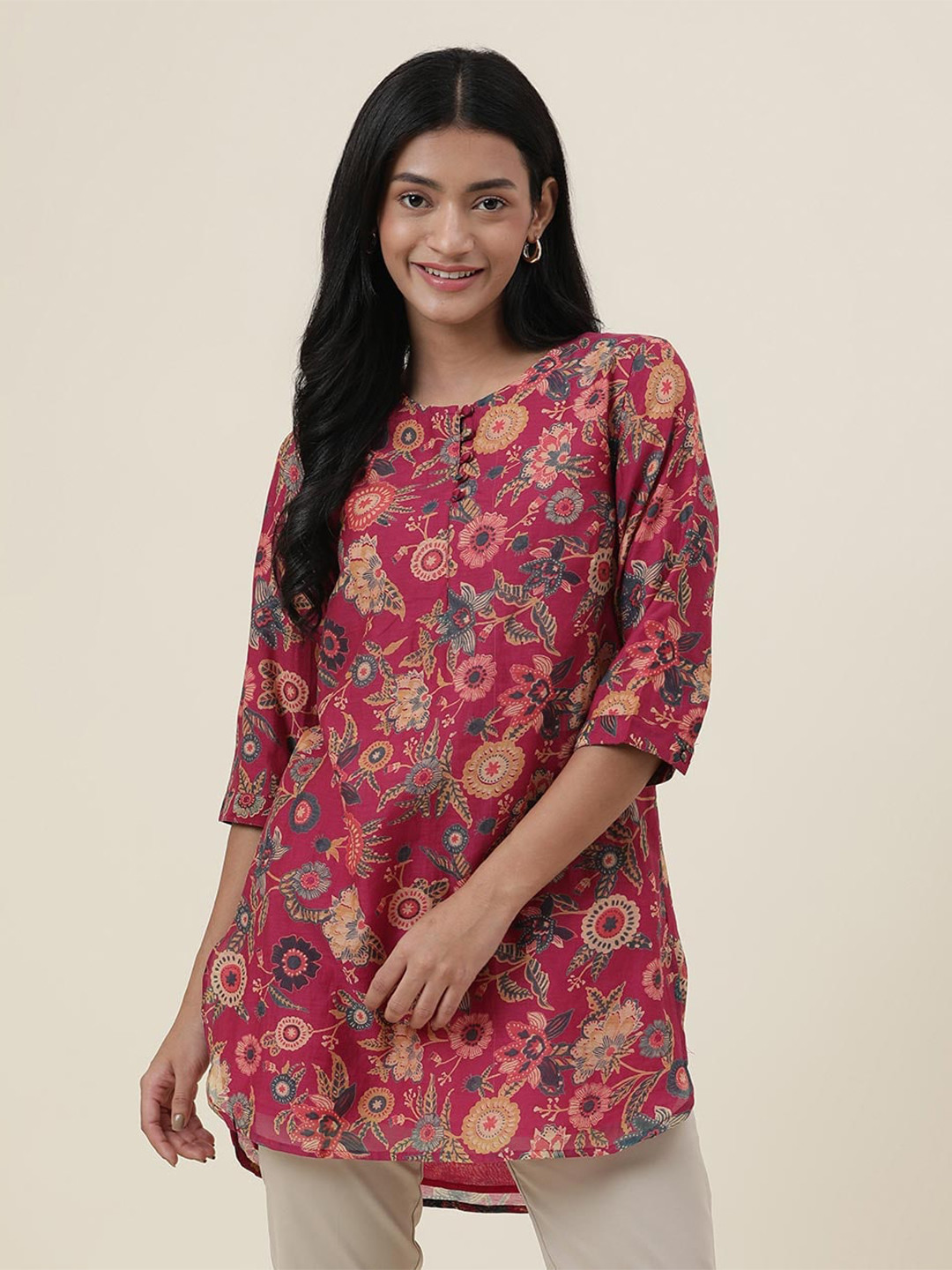 MONOMEE CHARVI PINK FLORAL PRINTED KURTI