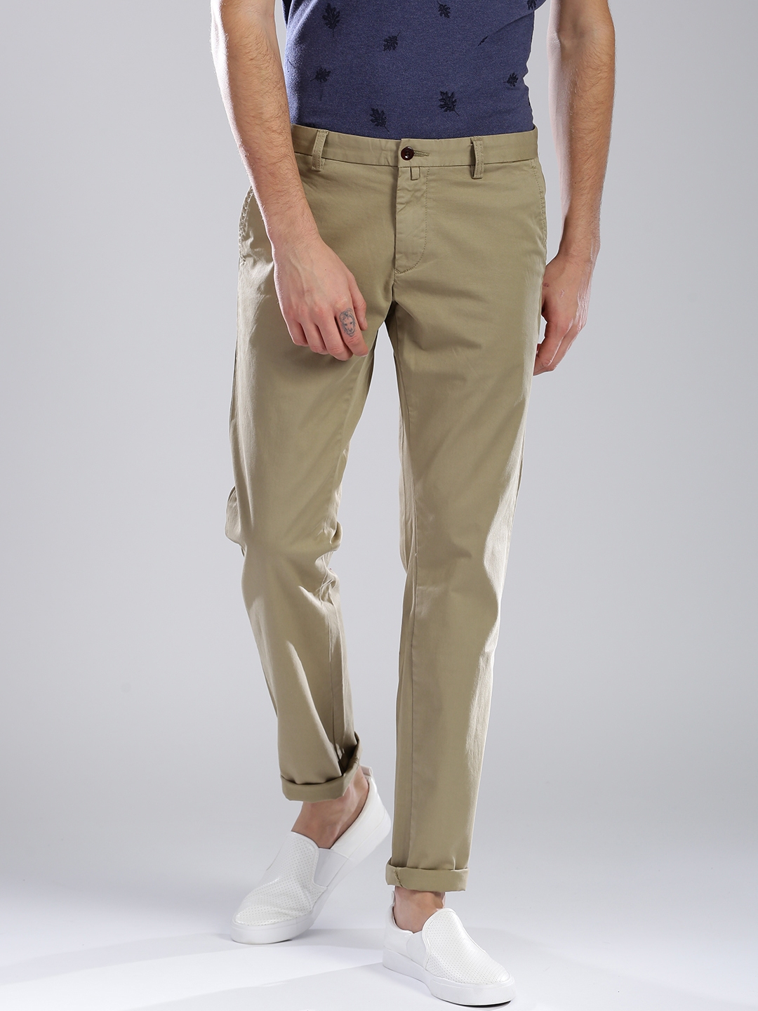 Buy GANT Men Khaki Slim Fit Solid Chinos - Trousers for Men 2100805 ...
