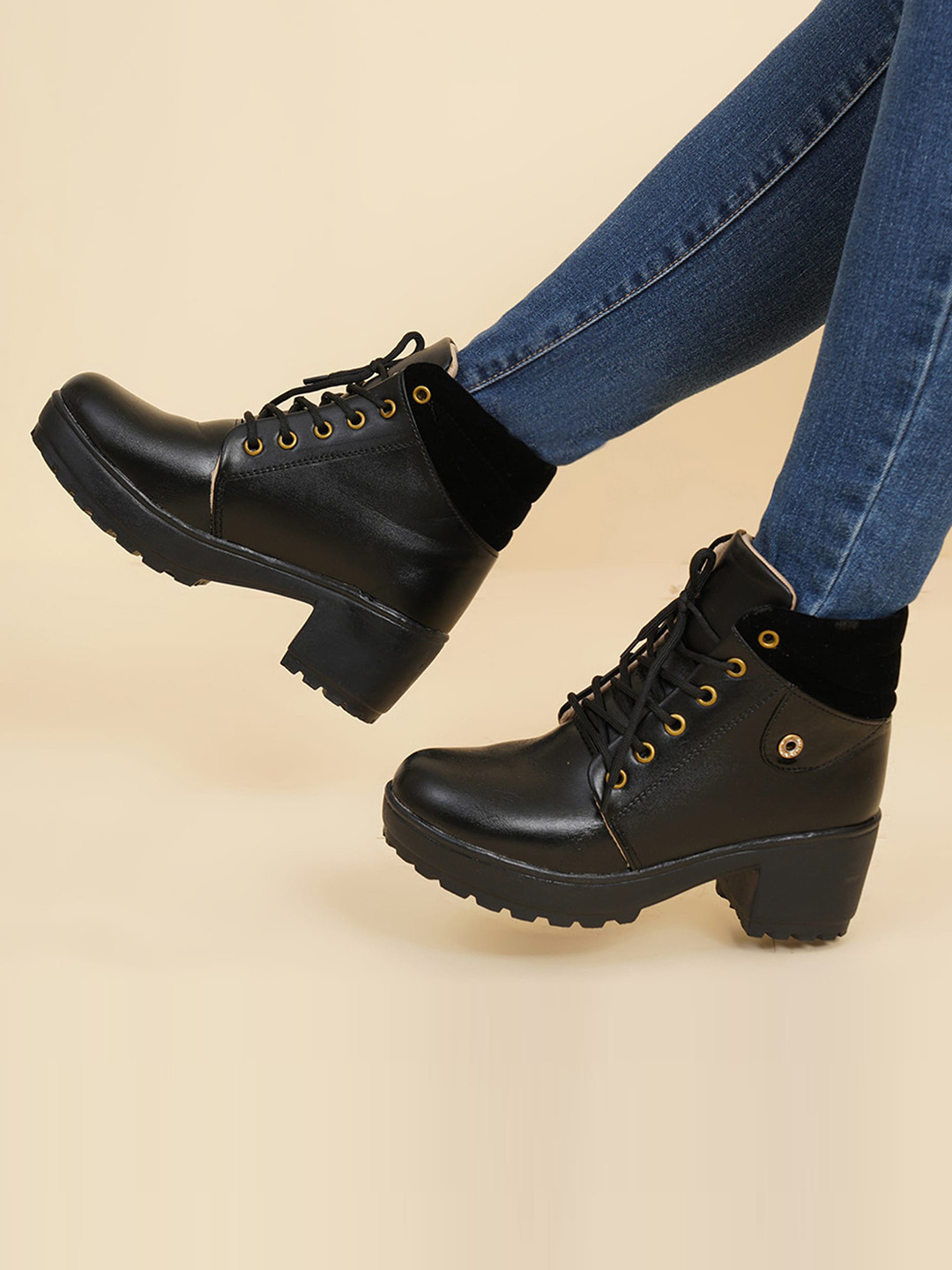 comfortable casual boots