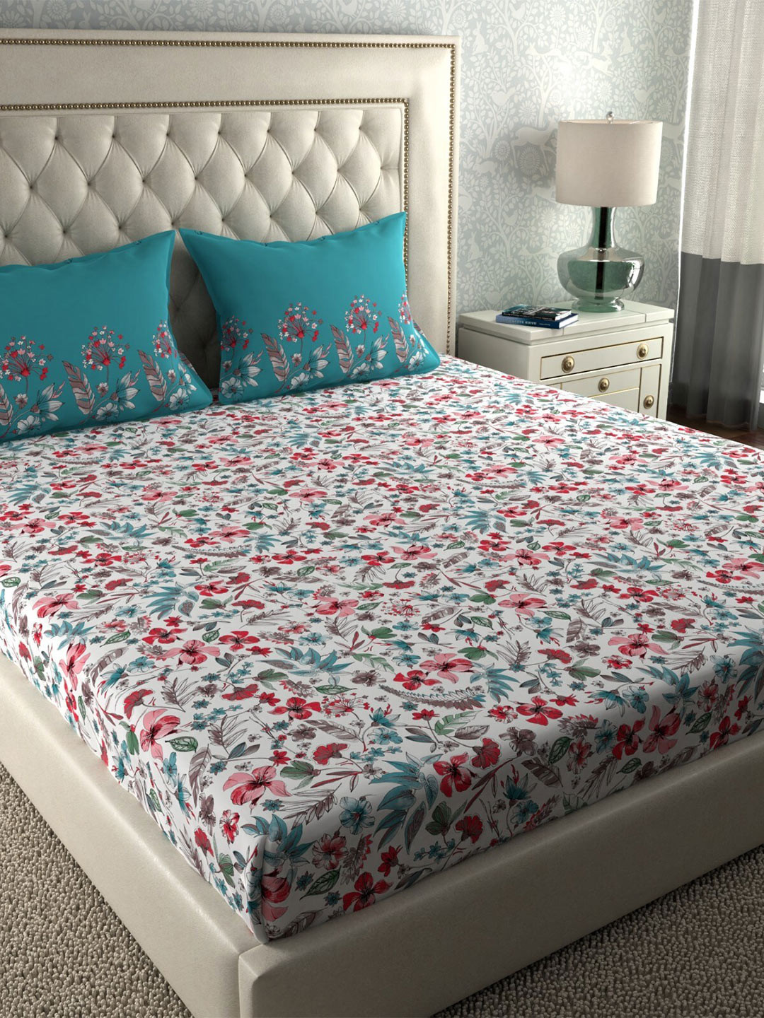 Buy Trident Simply Modern Floral 120 TC Cotton Queen Bedsheet With 2