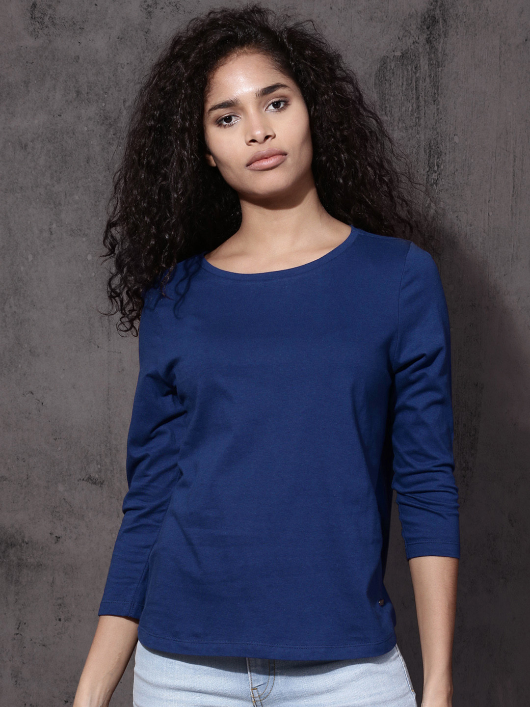 Buy Roadster Women Navy Blue Solid Round Neck T Shirt - Tshirts for ...