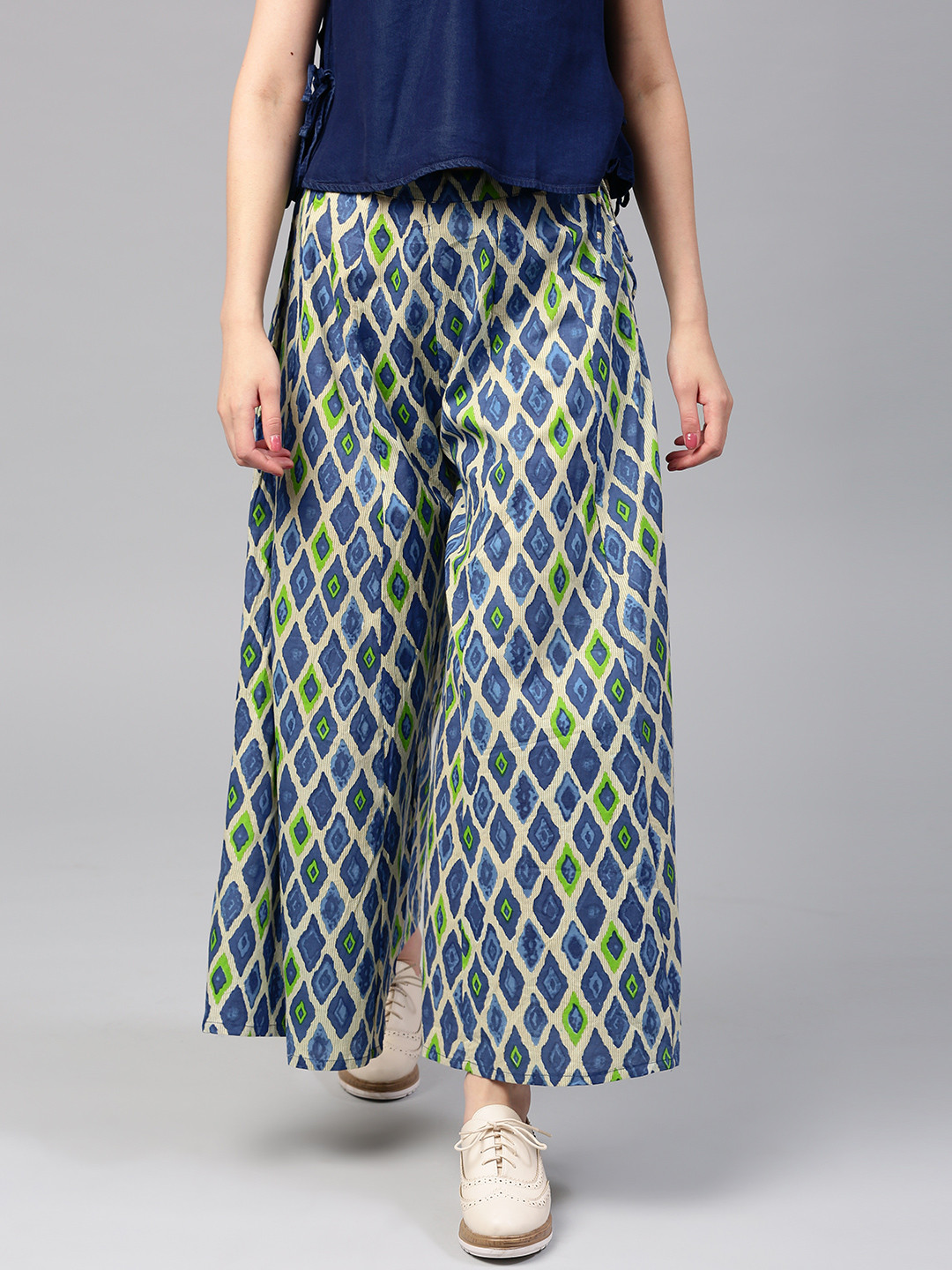 Women Maroon Velvet Flared Palazzos