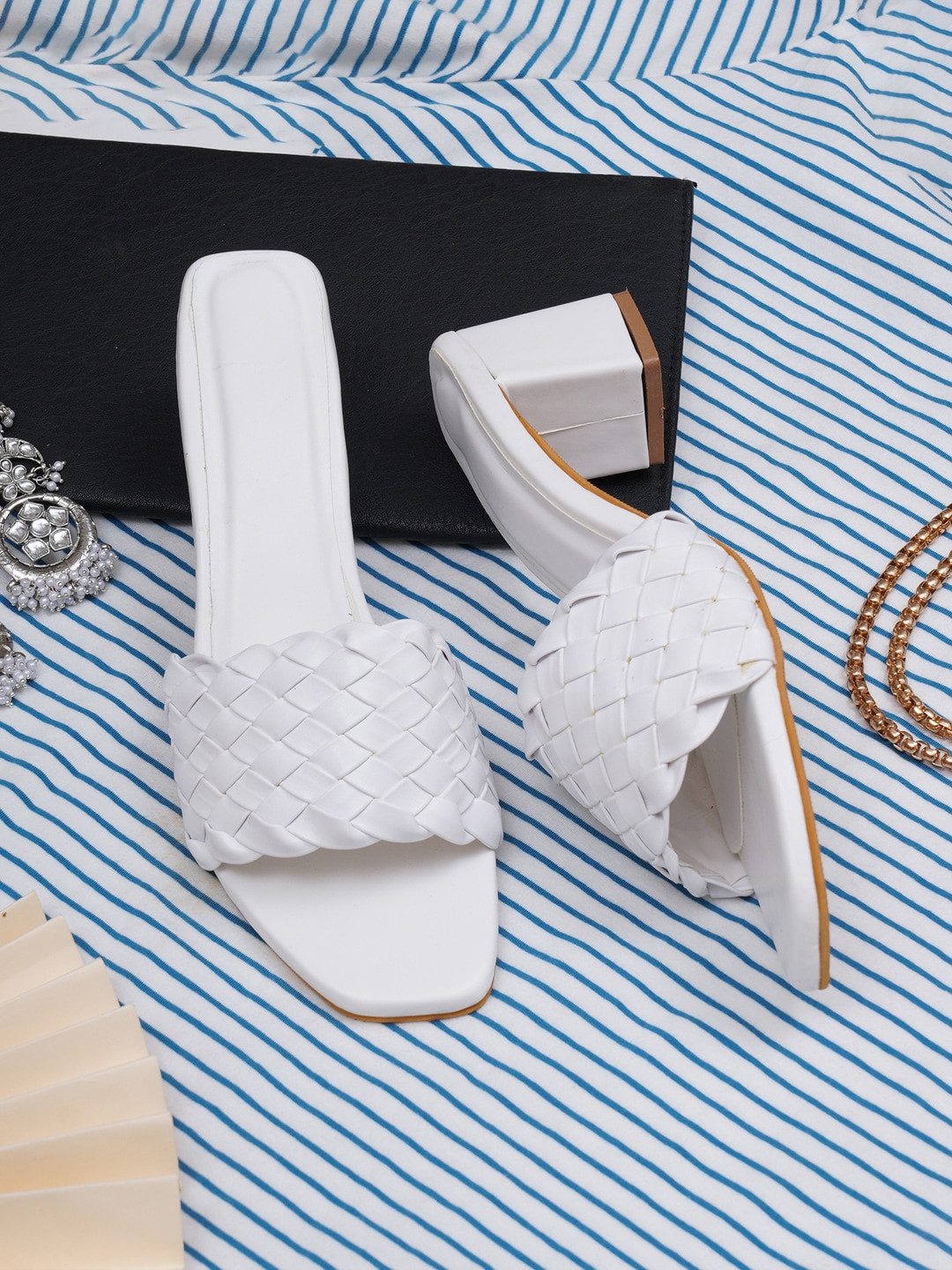 block closed toe heels