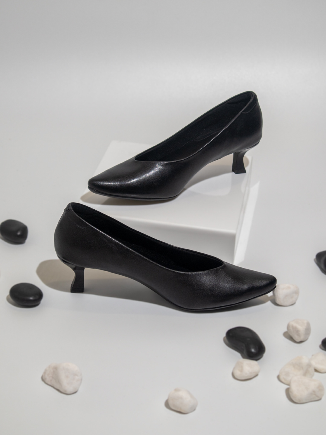 Buy Inc 5 Women Kitten Pumps - Heels for Women 21128024 | Myntra
