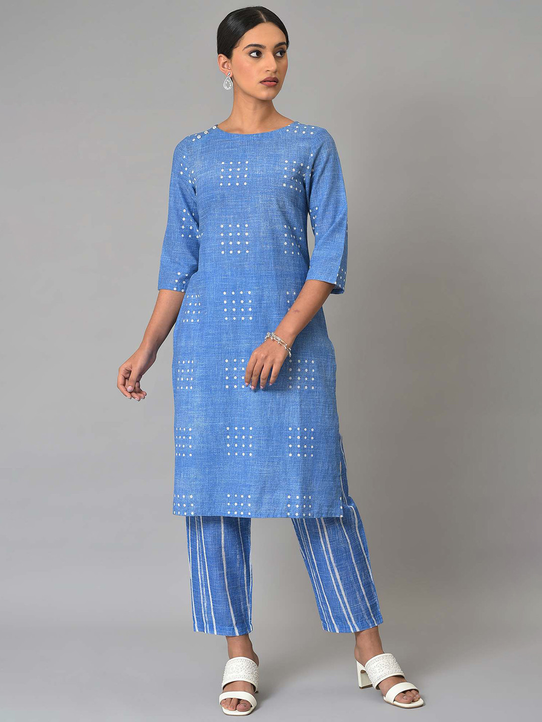 Solid Maroon Shirt Collared Kurta With Indigo Geometric Printed Pants main image 0