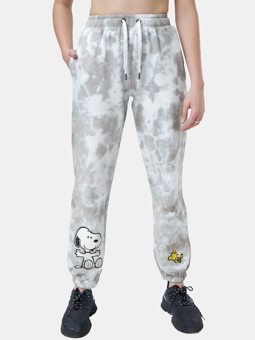 souled store track pants