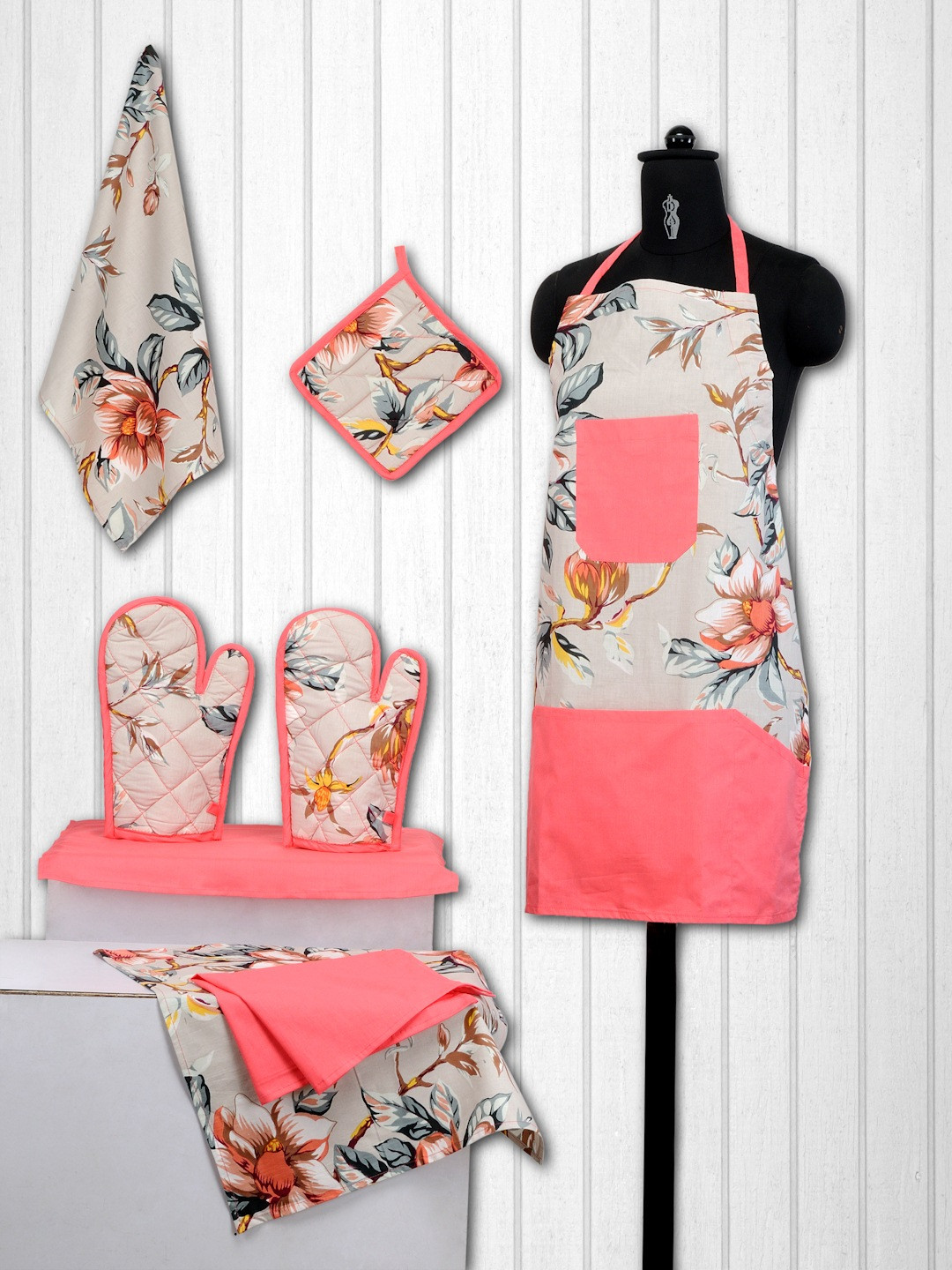 Buy SWAYAM Unisex Pink & Grey Printed Cotton Kitchen Linen Set