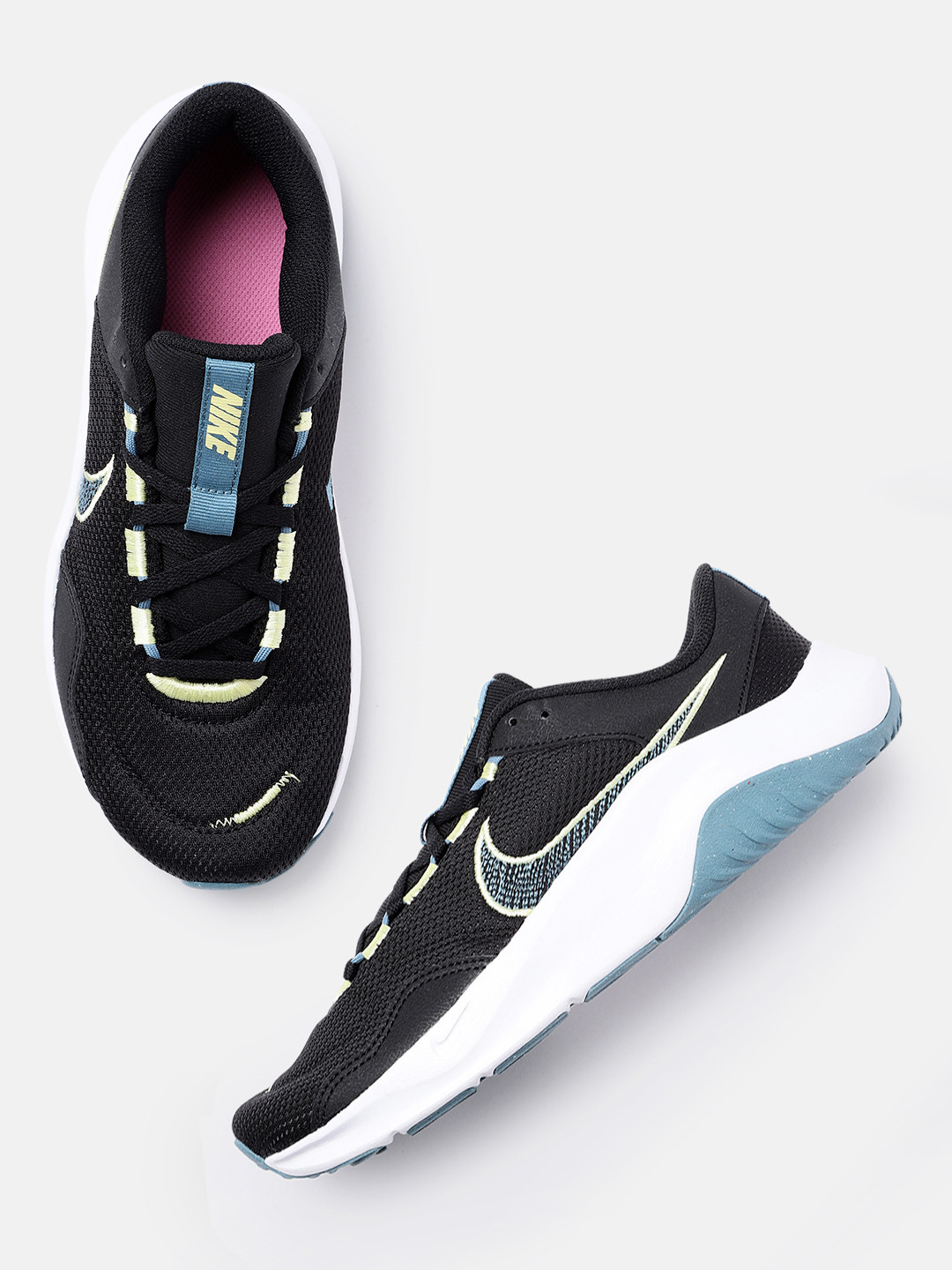 myntra nike women's shoes