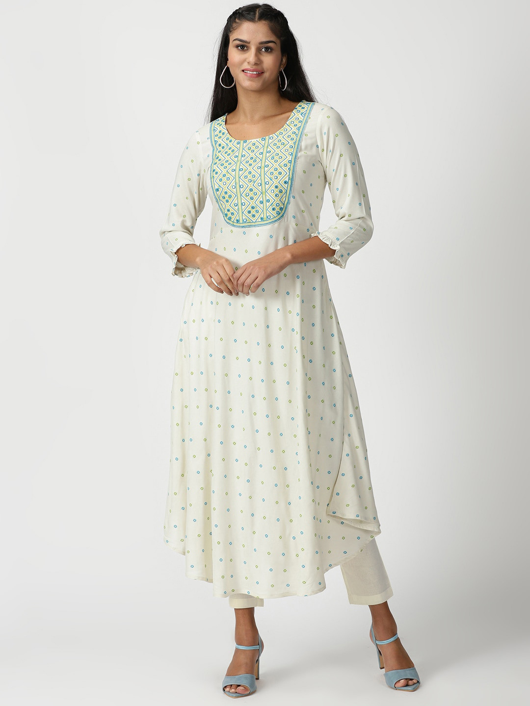 Women Geometric Embroidered Mirror Work Kurta