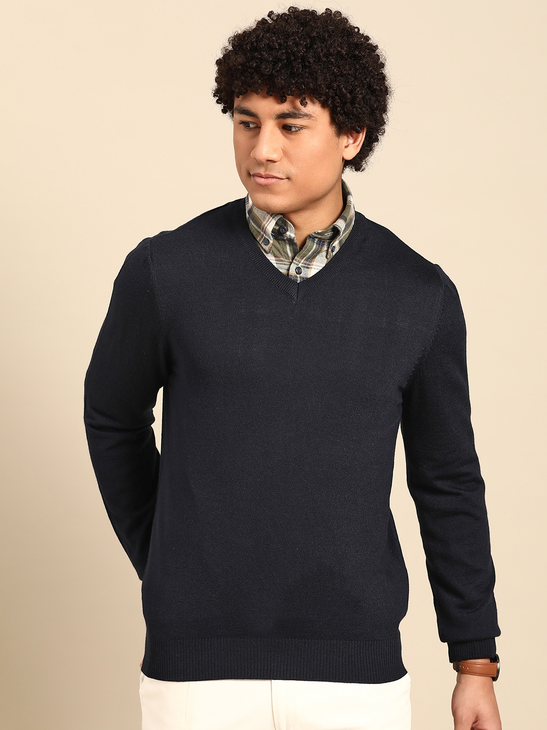 Buy Van Heusen Woman Green Solid V Neck Pullover - Sweaters For Women