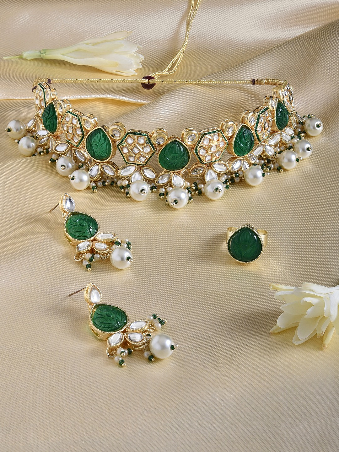 Buy Zaveri Pearls Gold Plated Kundan Studded & Beaded Jewellery Set