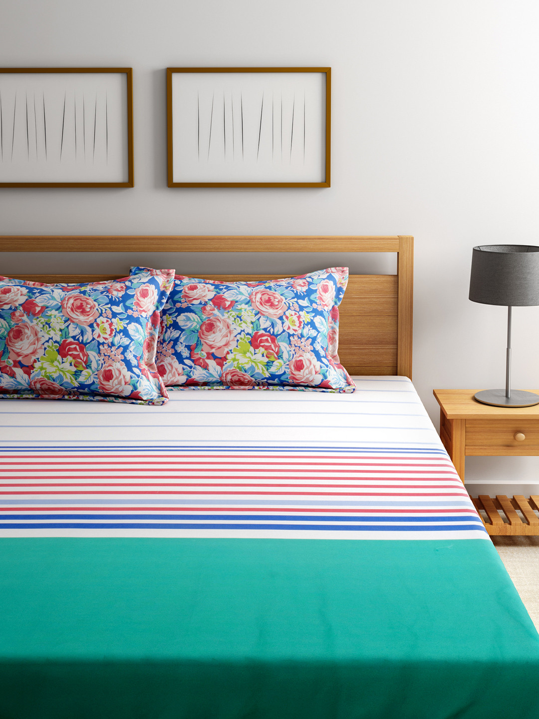 Buy Portico New York Multicoloured Printed King Bedsheet With 2 Pillow