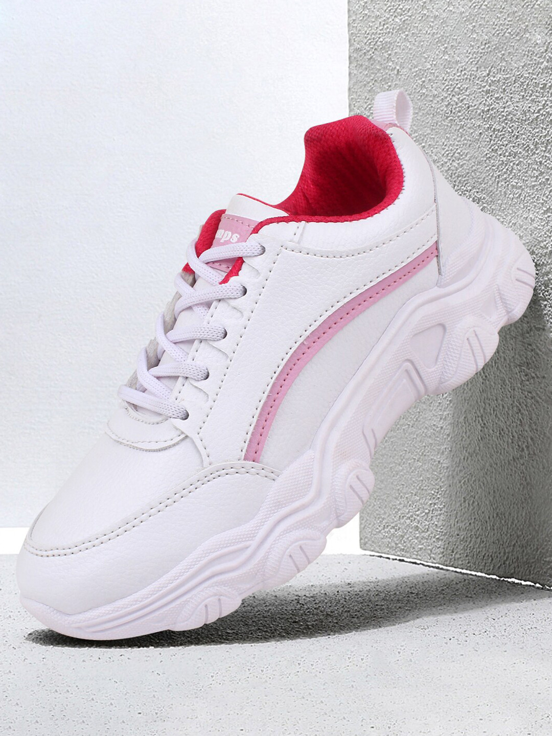 womens nike shoes champs