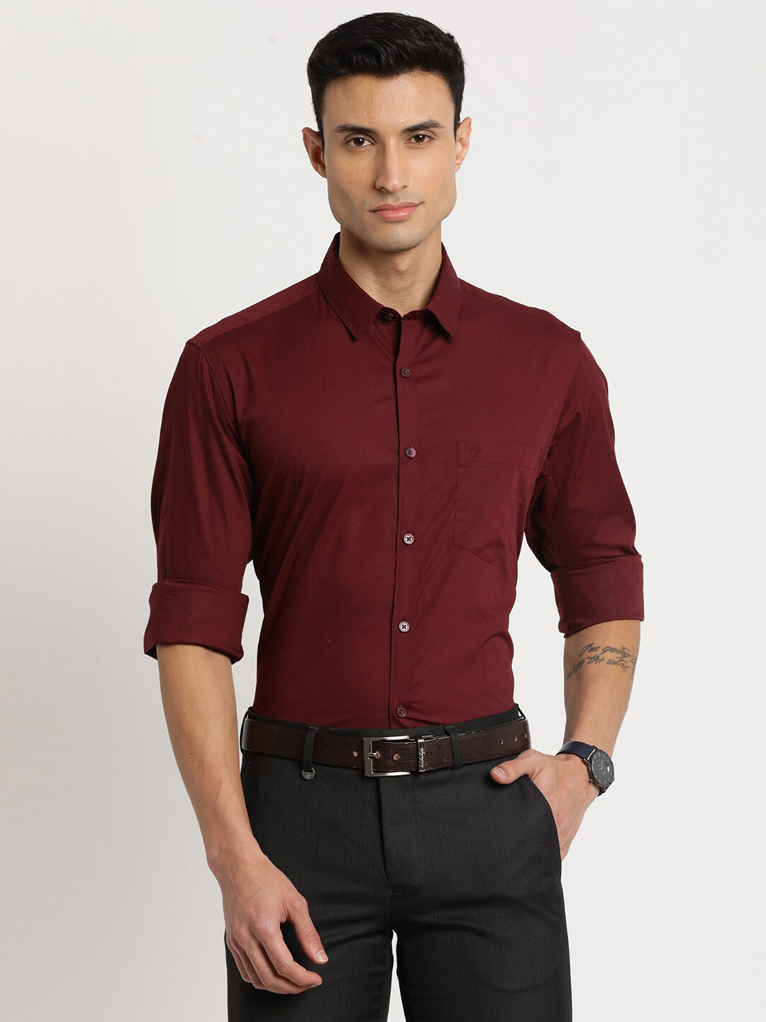 Buy Indian Terrain Men Chiseled Slim Fit Cotton Formal Shirt - Shirts for Men 21346064 | Myntra