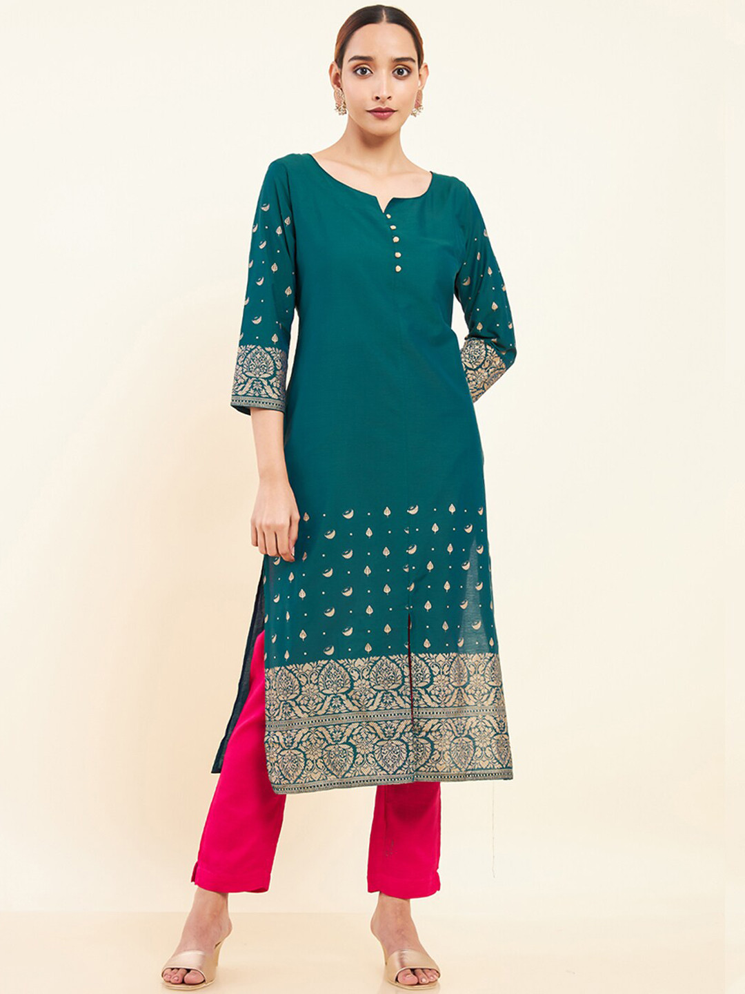 Women's Cream Ethnic Motifs Yoke Design Straight Kurta