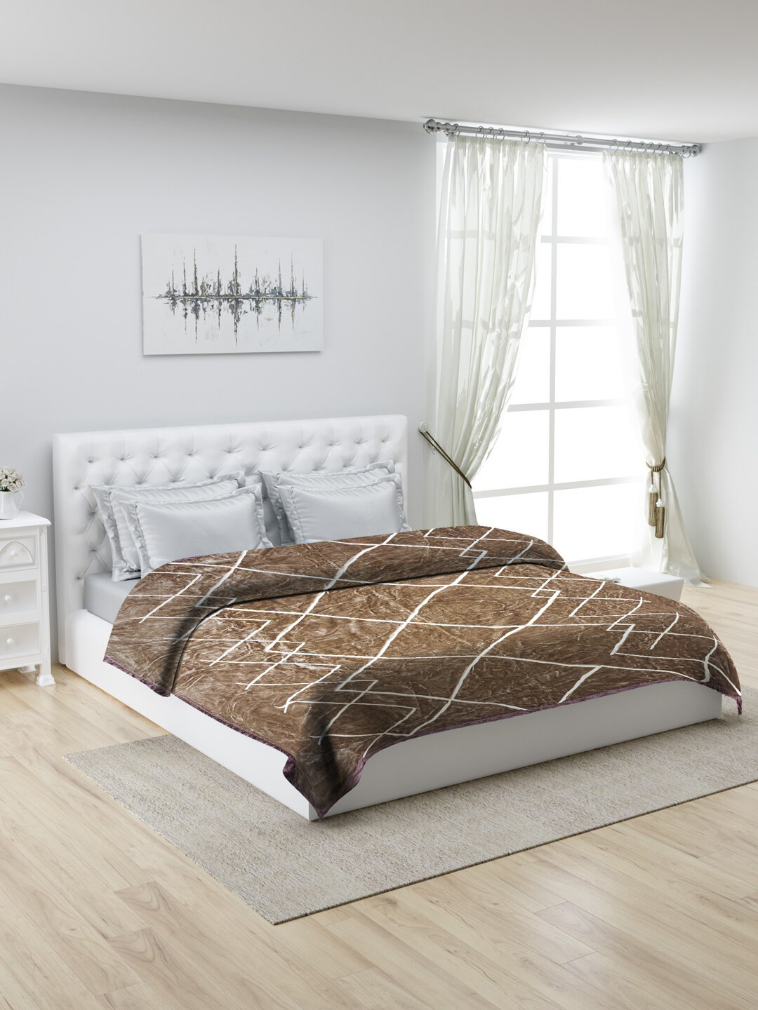 Buy Monte Carlo Brown & White Geometric Heavy Winter Single Ply 600 GSM