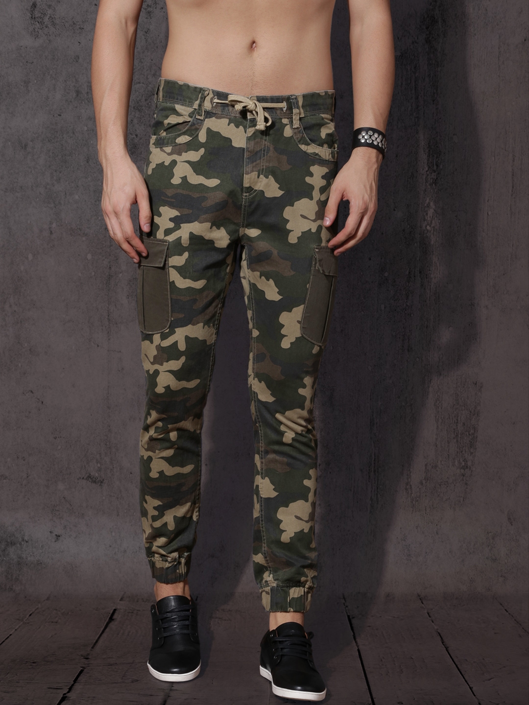 olive green cargo joggers