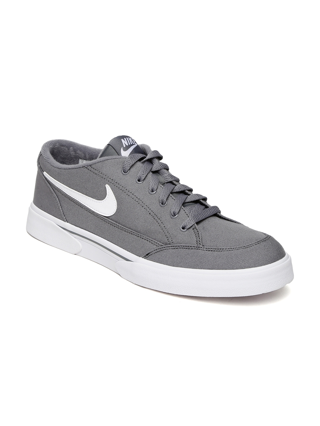 nike men's gray sneakers