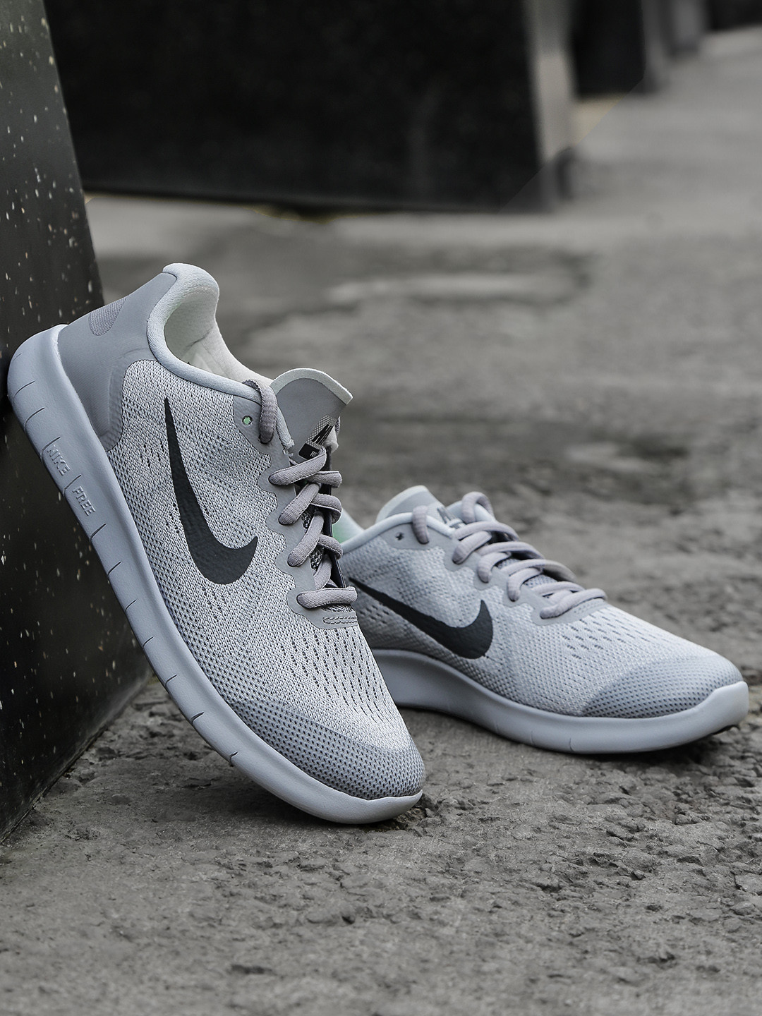 toddler boy grey nike shoes