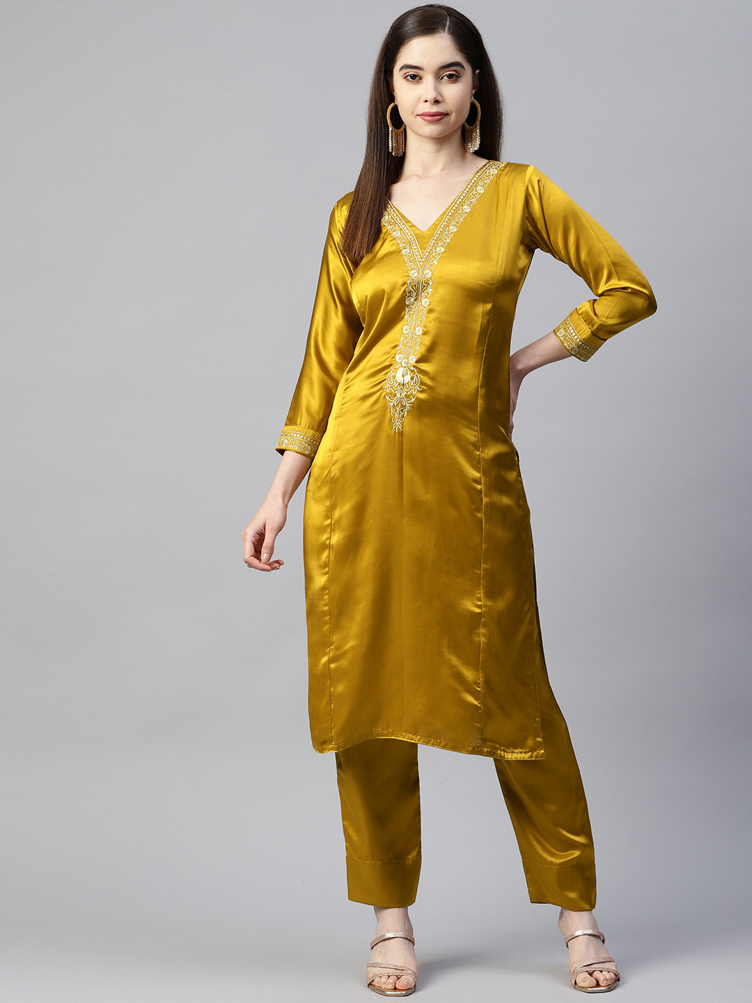 Women Floral embroidered beige v_neck cotton Kurta set With Trouser