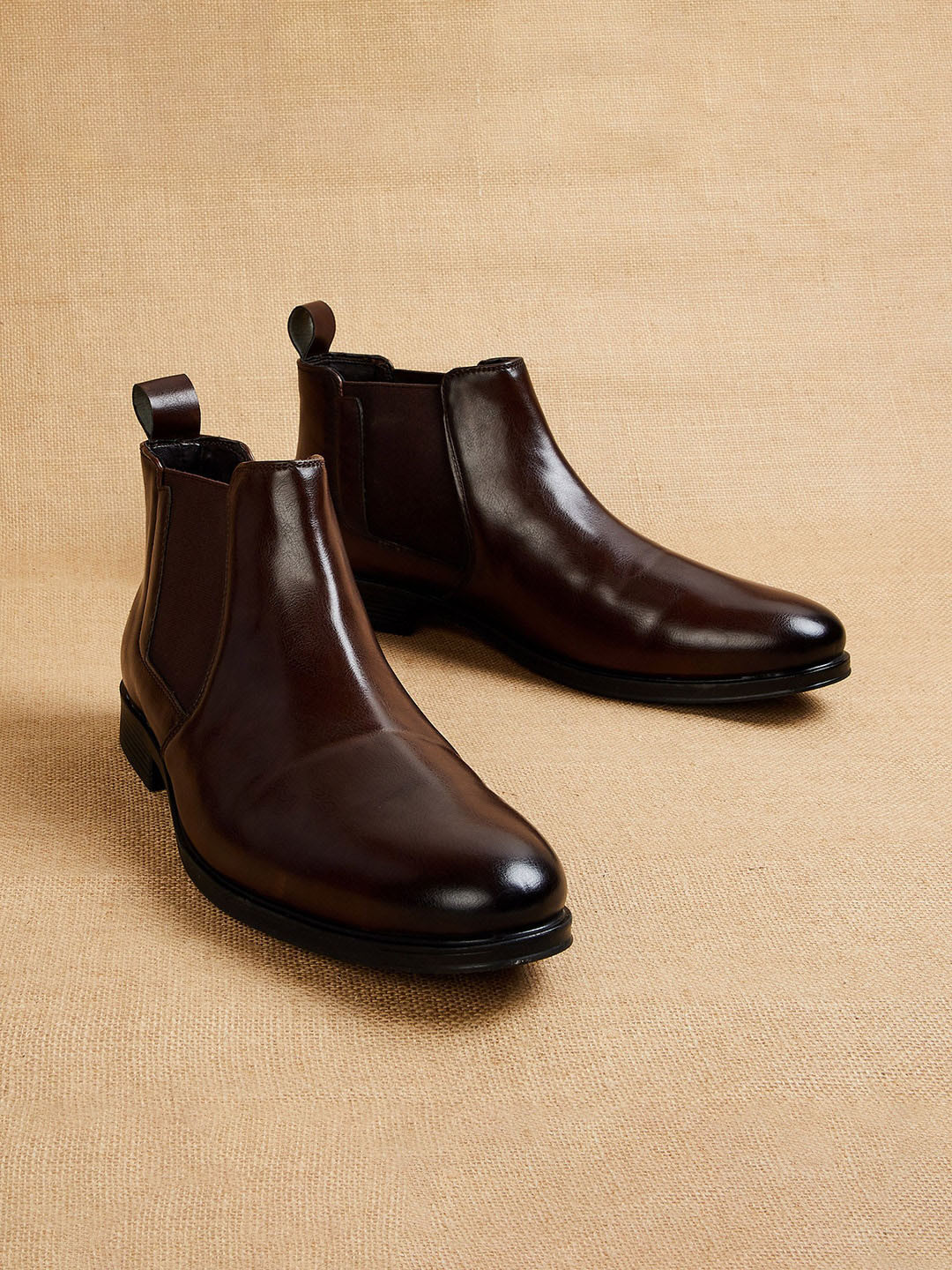 myntra chelsea boots