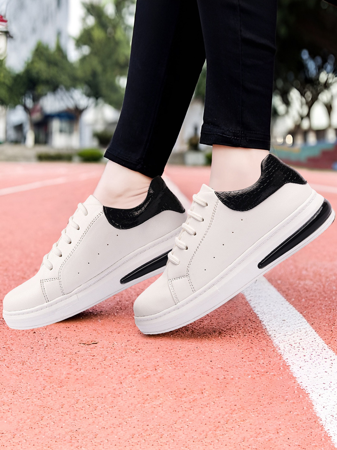 longwalk women's sneaker