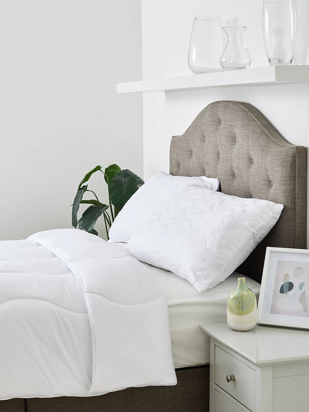 Buy Marks & Spencer White AC Room 350 GSM Single Bed Duvet - Blankets ...