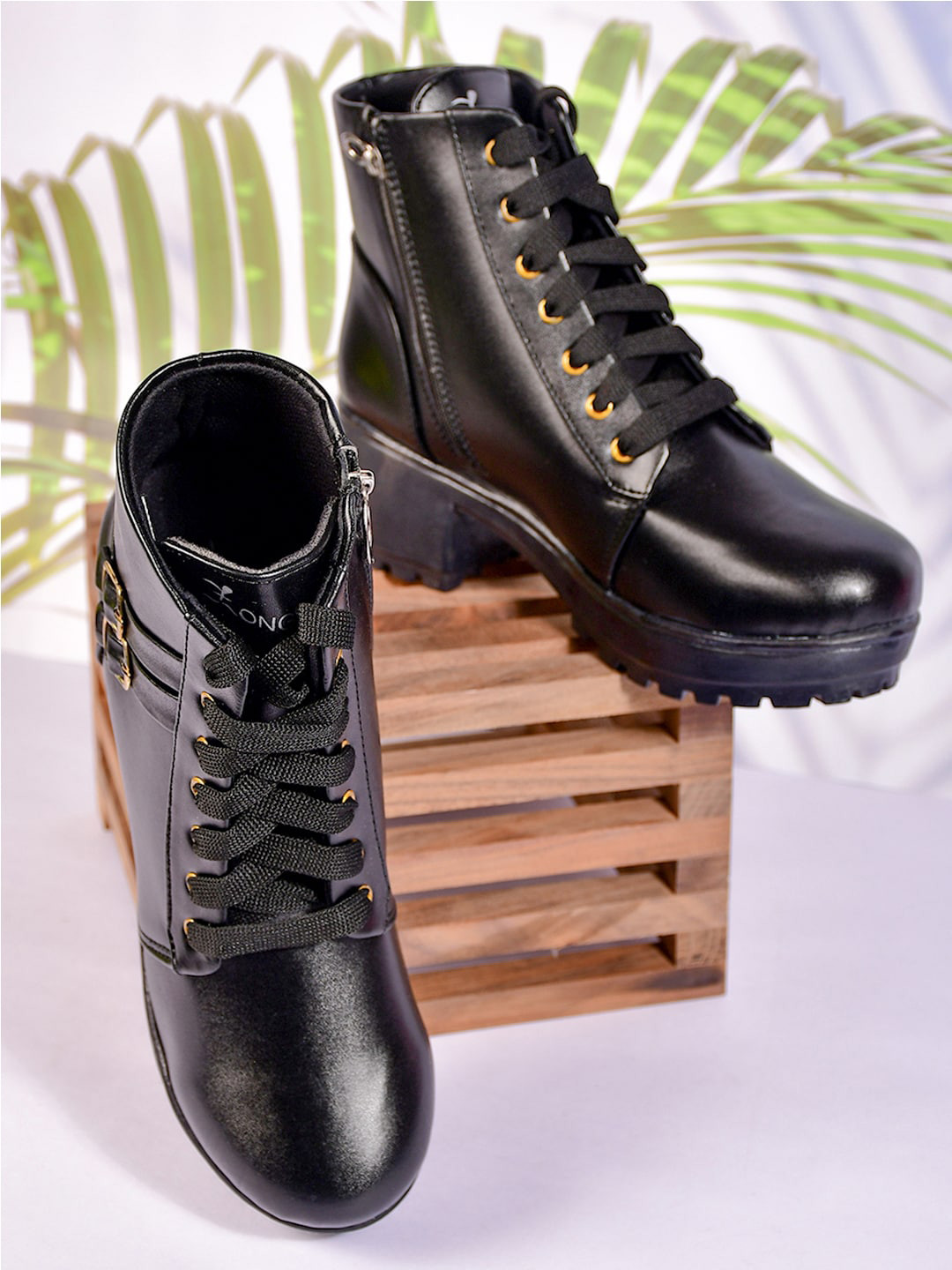 mid rise walking boots