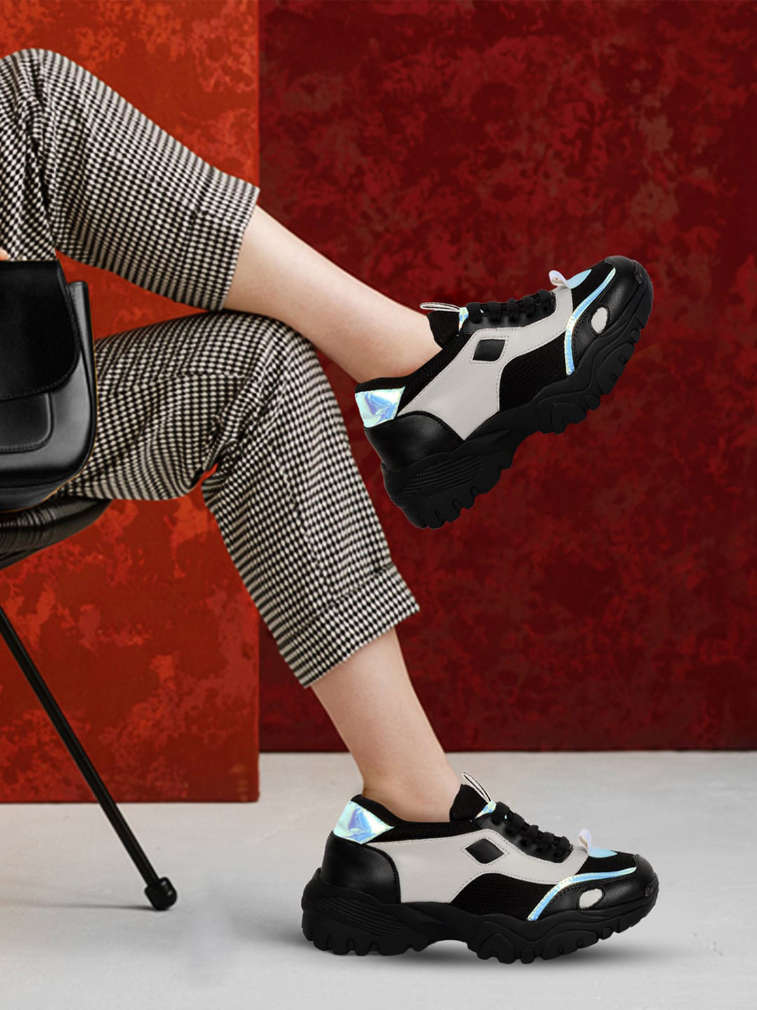 longwalk women's sneaker