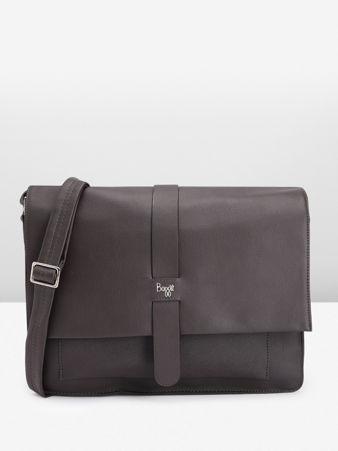 Buy Baggit Men Solid Laptop Bag Laptop Bag for Men 21626944 Myntra