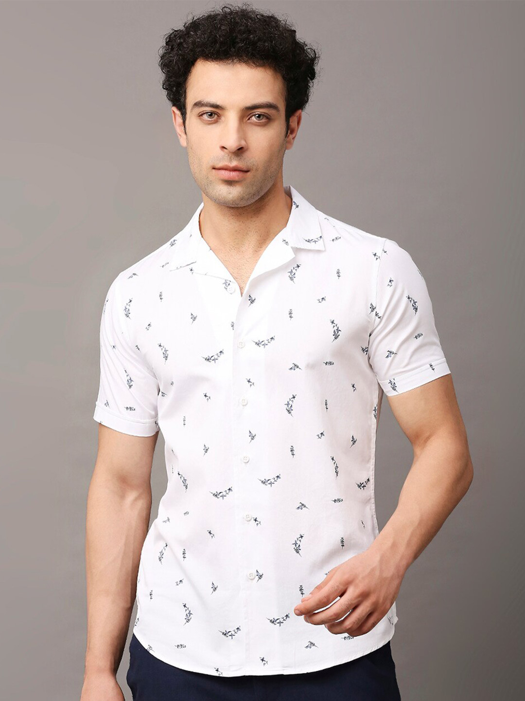 Men's Slim Fit White Printed Casual Shirt